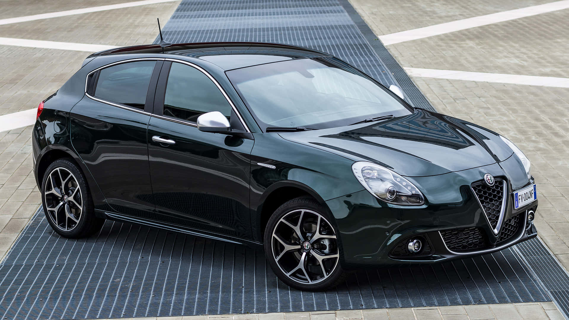 Alfa Romeo Giulietta, black, striped pavement, Full HD Desktop Wallpaper
