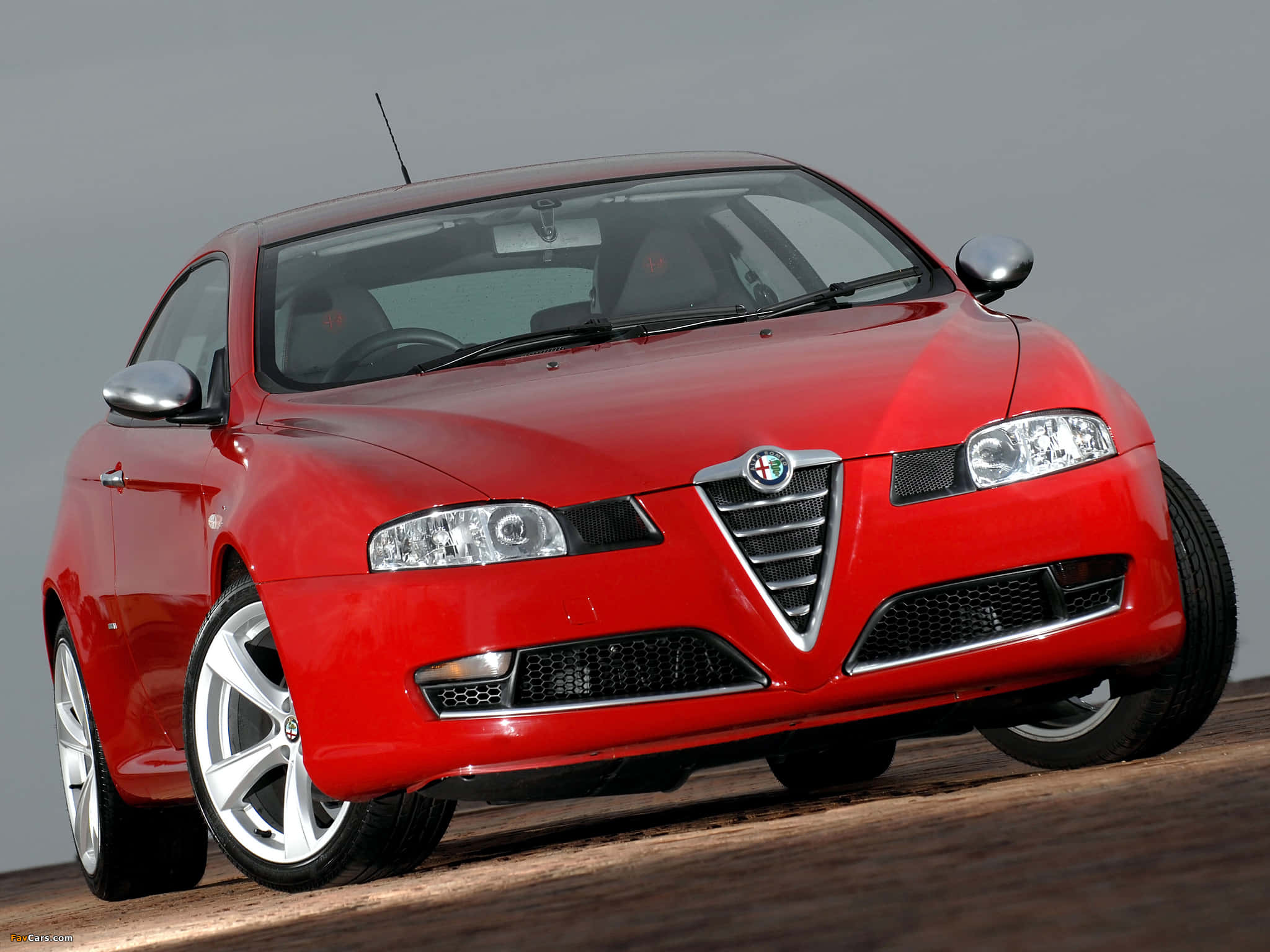 Alfa Romeo GT, glossy red, wooden surface, Full HD Desktop Wallpaper