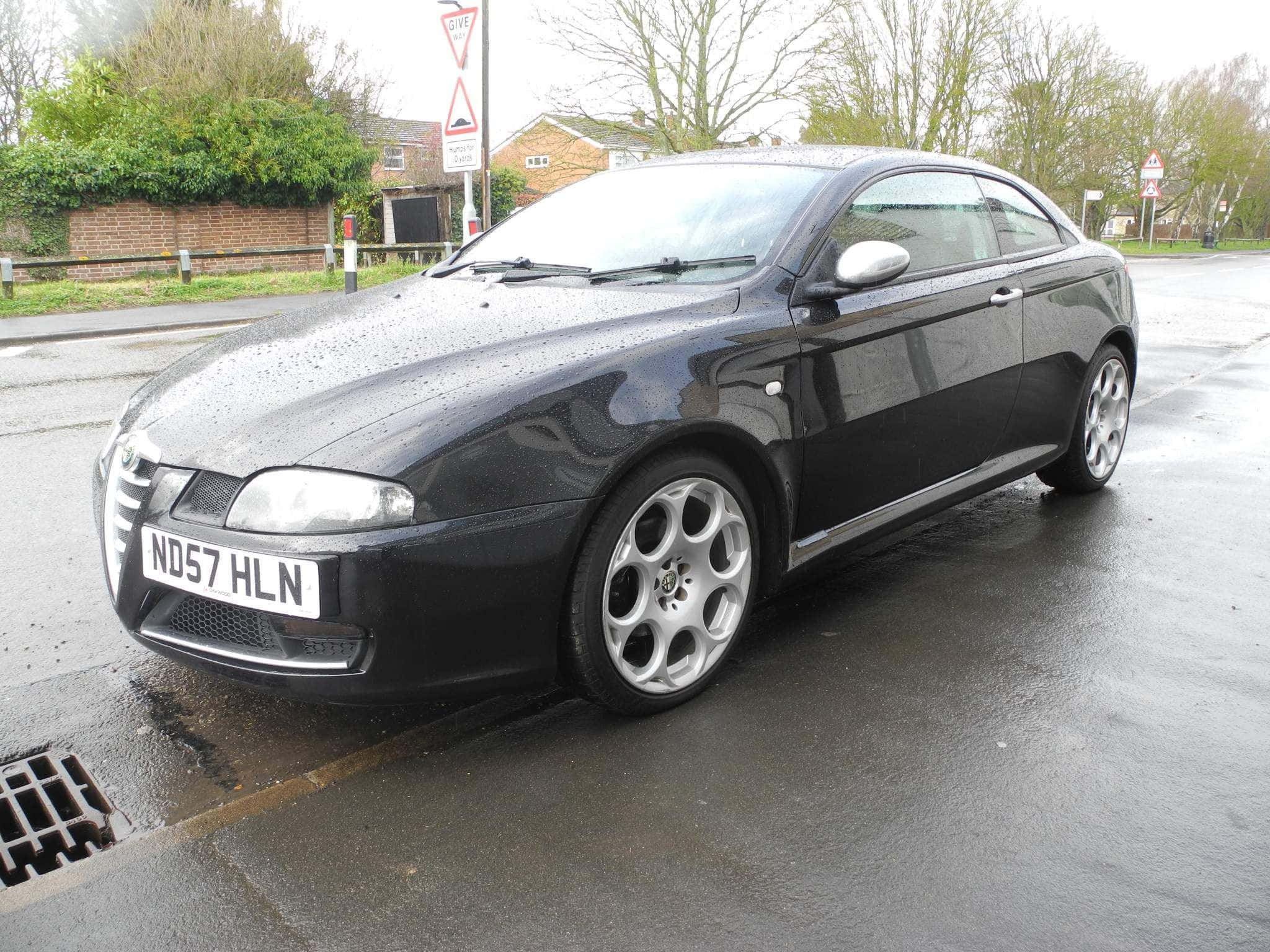 Alfa Romeo GT, black, wet residential street, Full HD Desktop Wallpaper