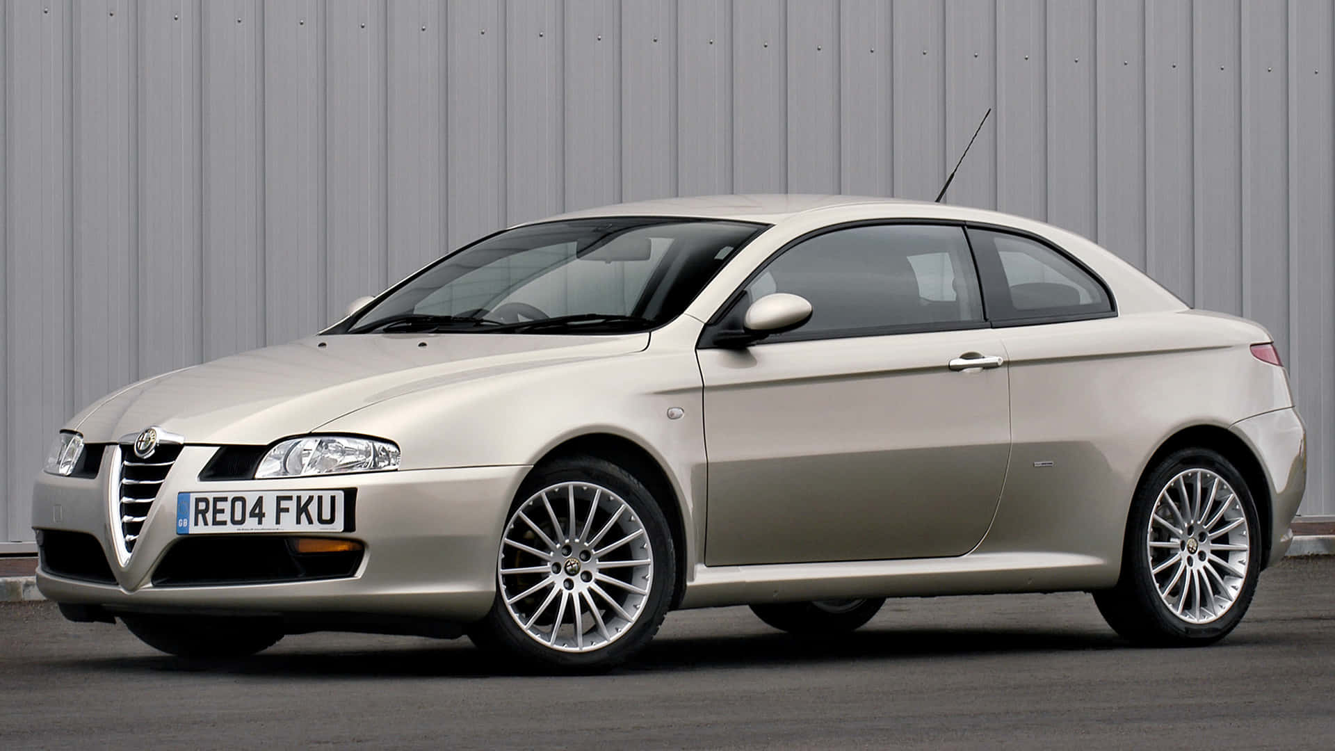 Alfa Romeo GT, silver, corrugated metal wall, Full HD Desktop Wallpaper