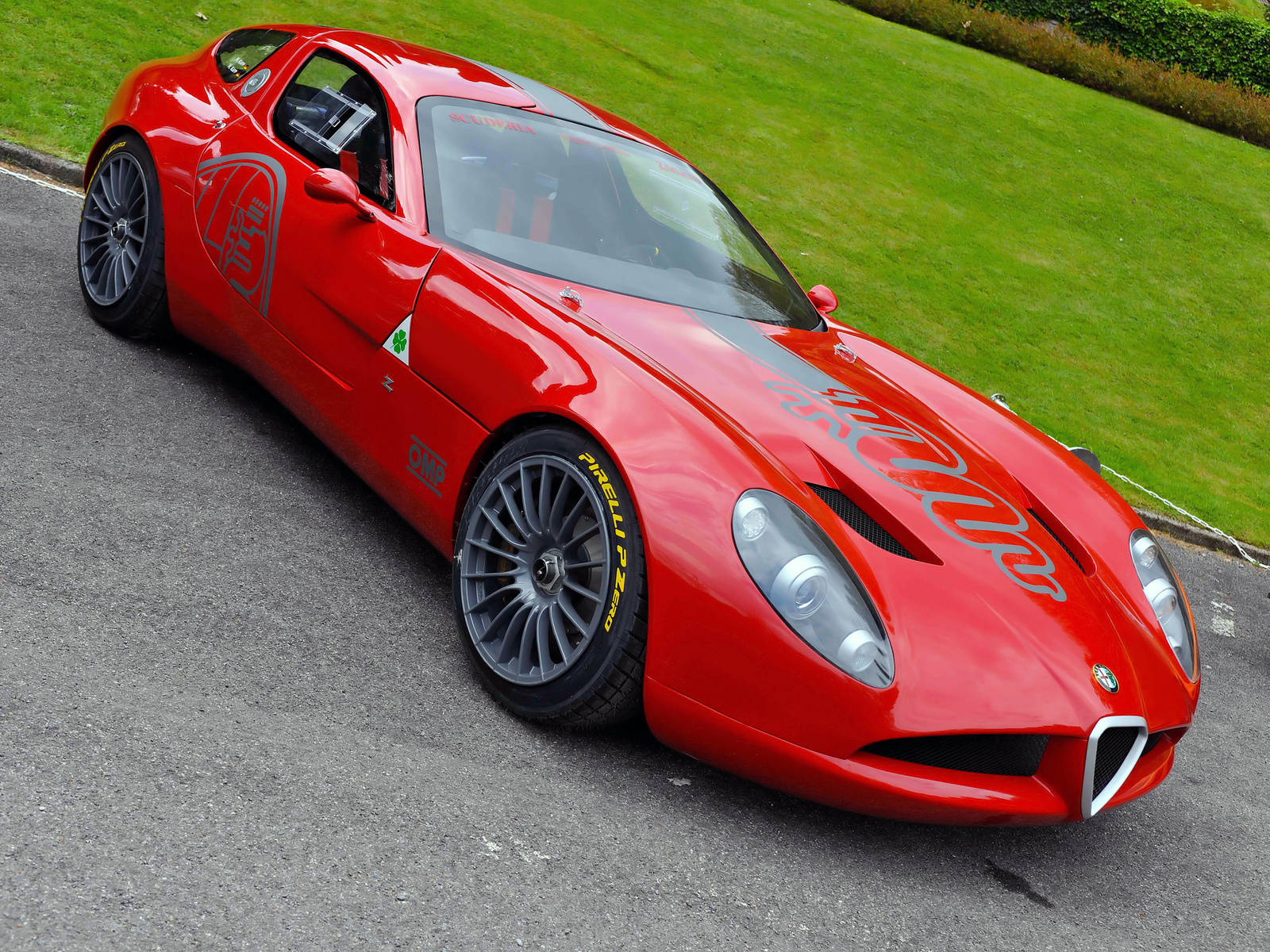 Alfa Romeo, sports car, glossy red, HD Desktop Wallpaper
