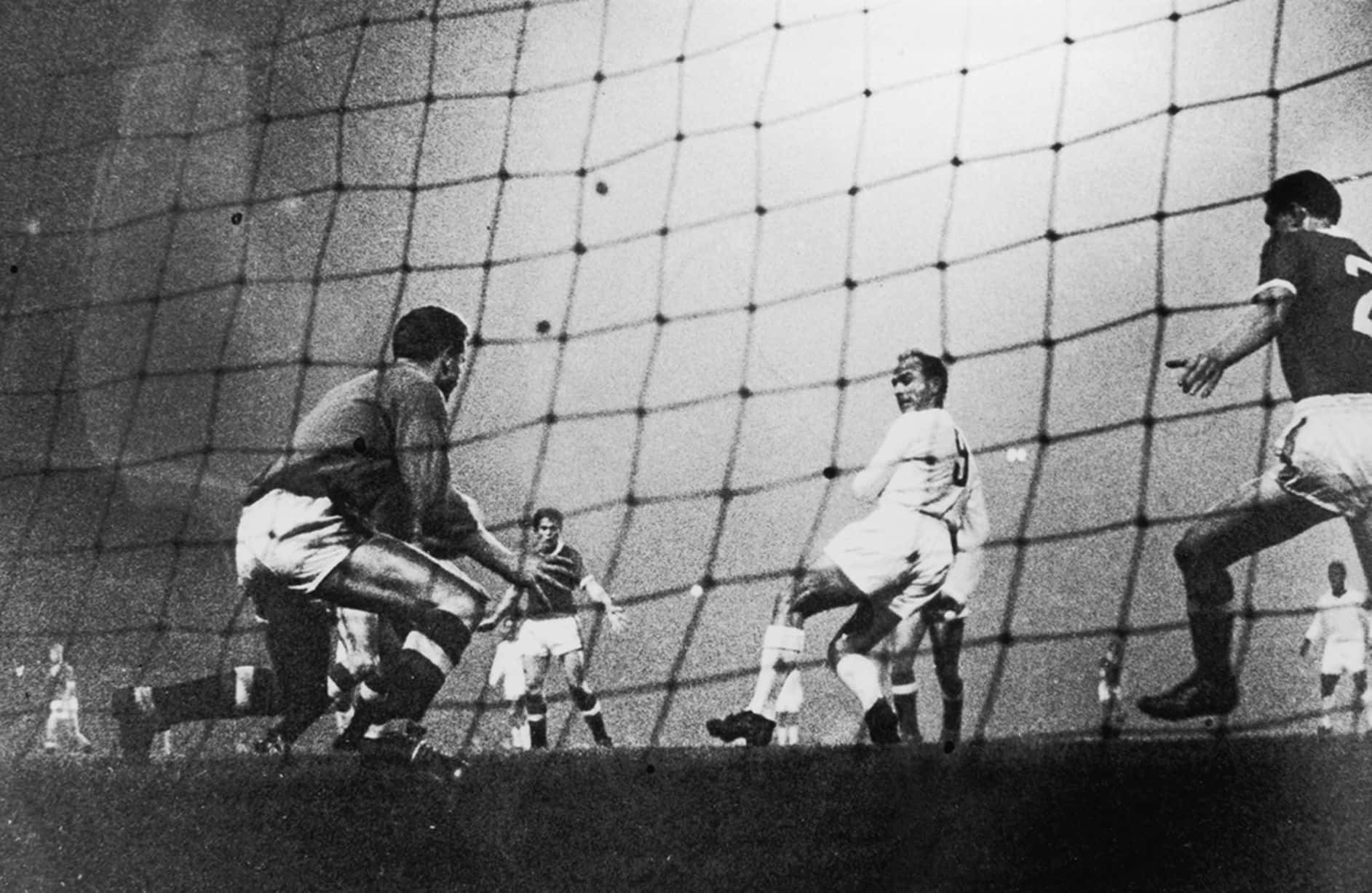Alfredo Di Stéfano, stadium lights, goal net, HD Desktop Wallpaper