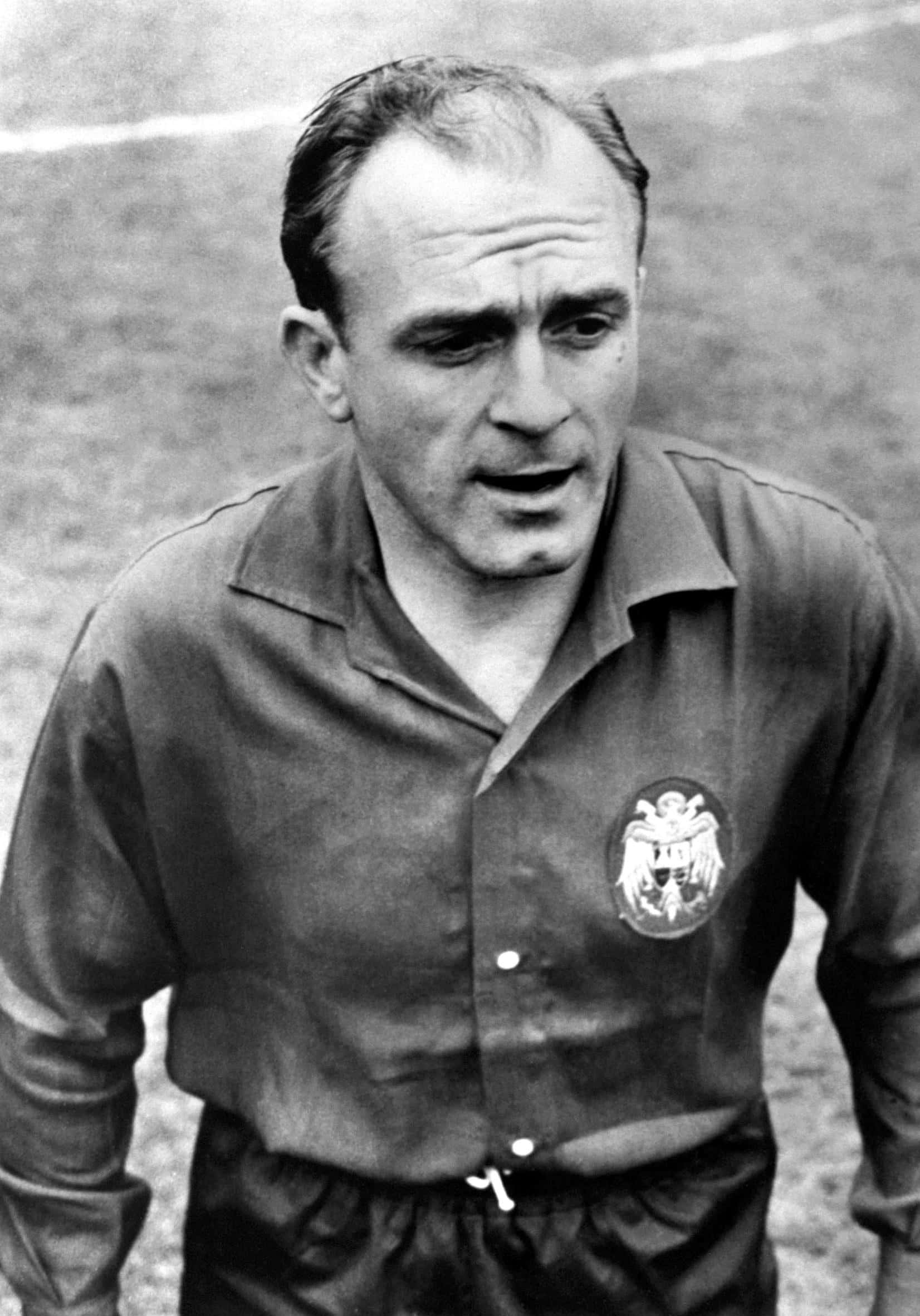 Alfredo Di Stéfano, football player, vintage uniform, Full HD Phone Wallpaper