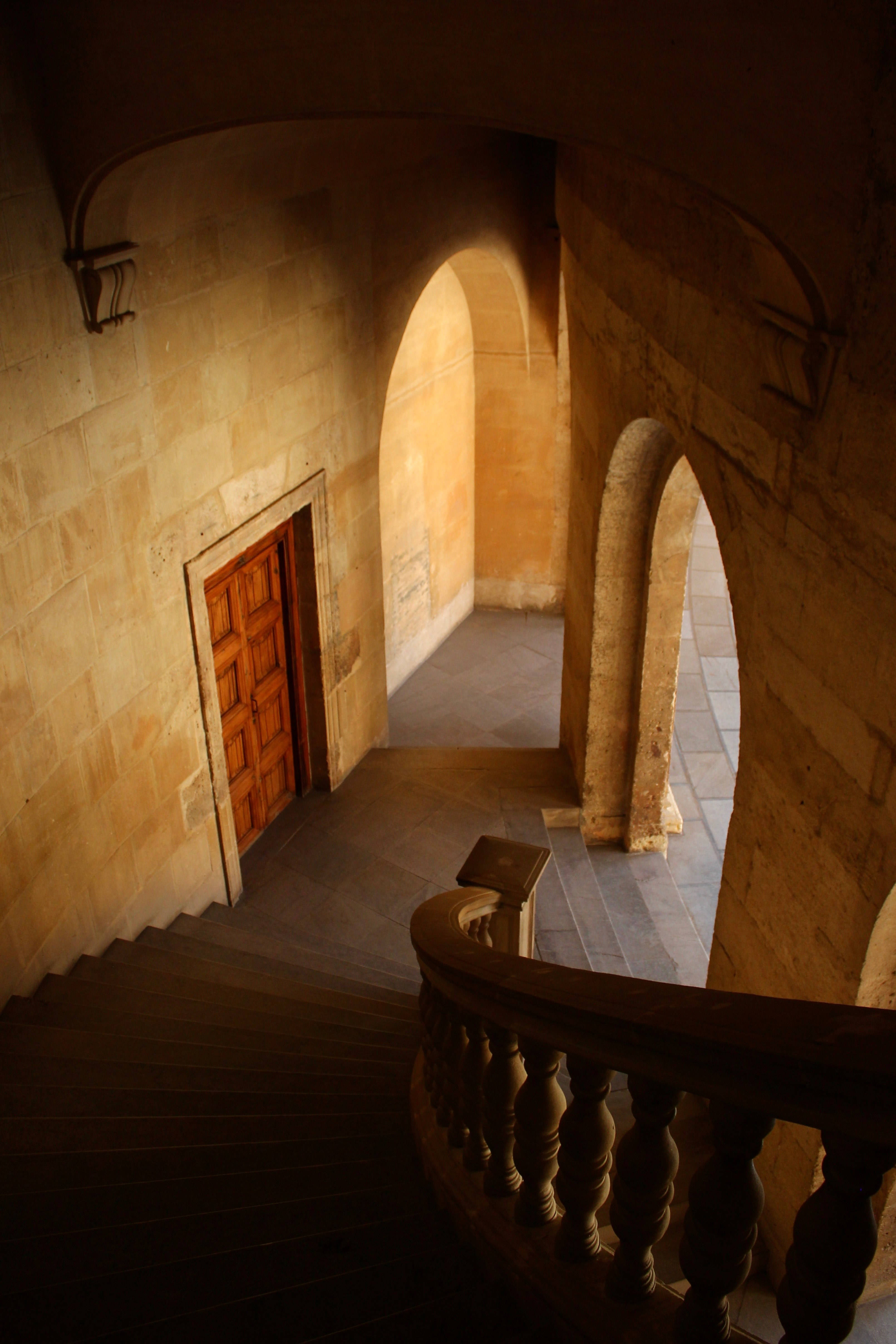 Alhambra, stone staircase, arched doorways, 4K Phone Wallpaper