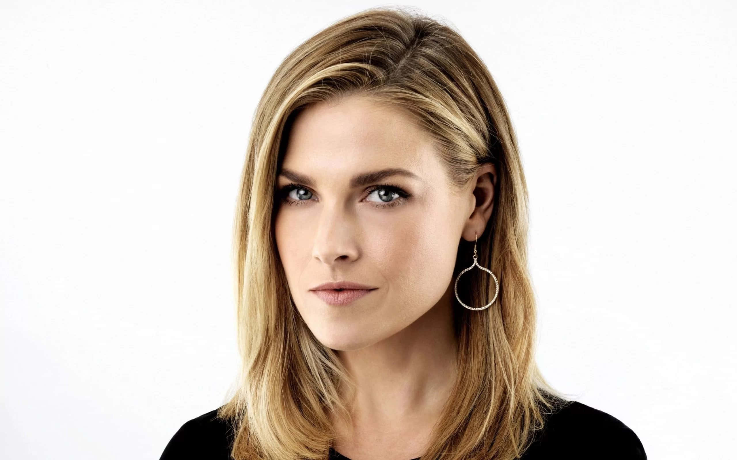 Ali Larter, blonde hair, blue eyes, 2K Desktop Wallpaper
