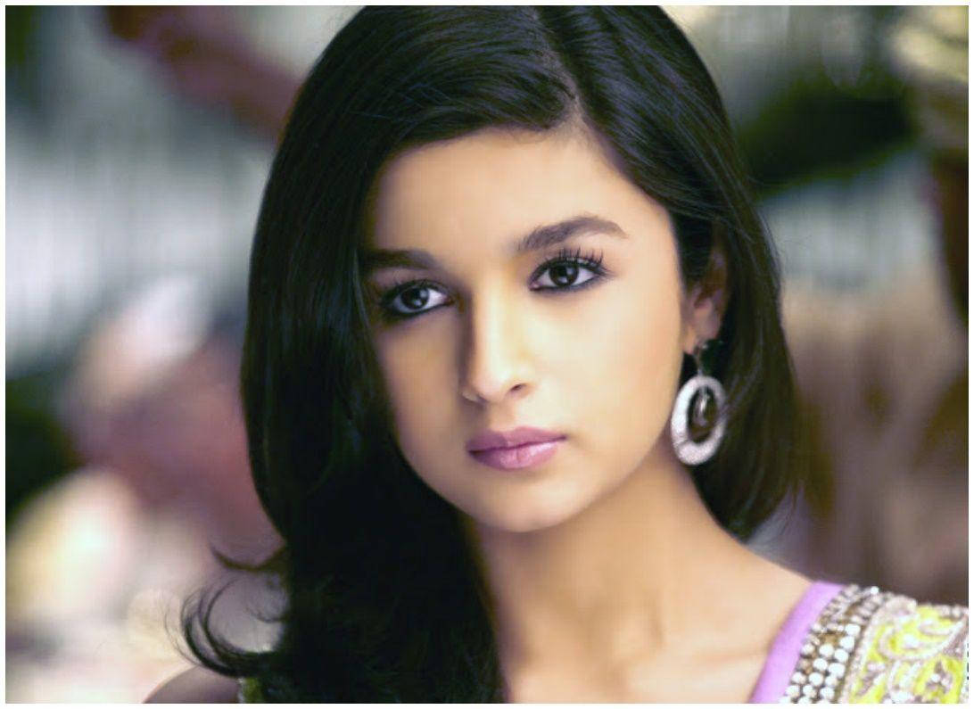 Alia Bhatt, dark hair, striking eyes, SD Desktop Wallpaper