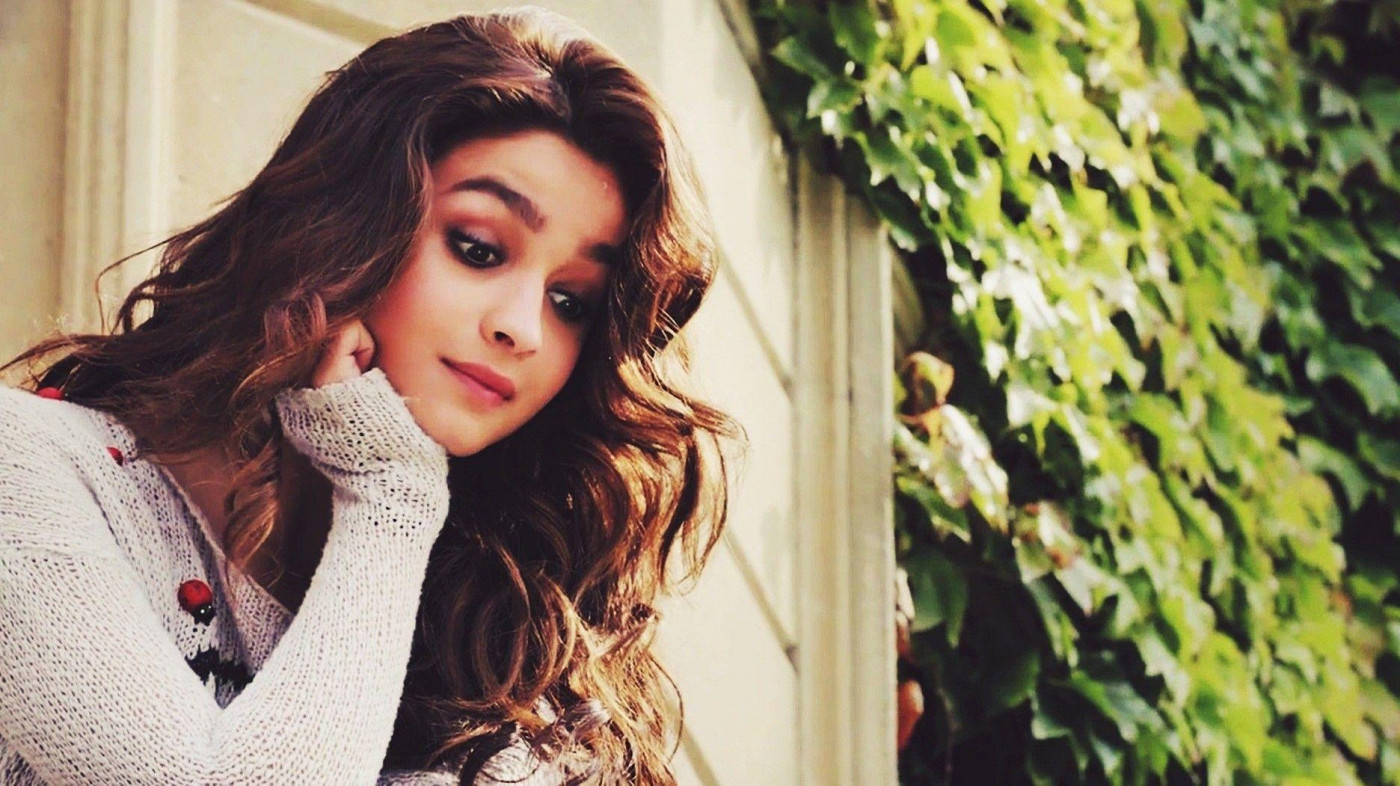 Alia Bhatt, balcony, sunlit, HD Desktop Wallpaper