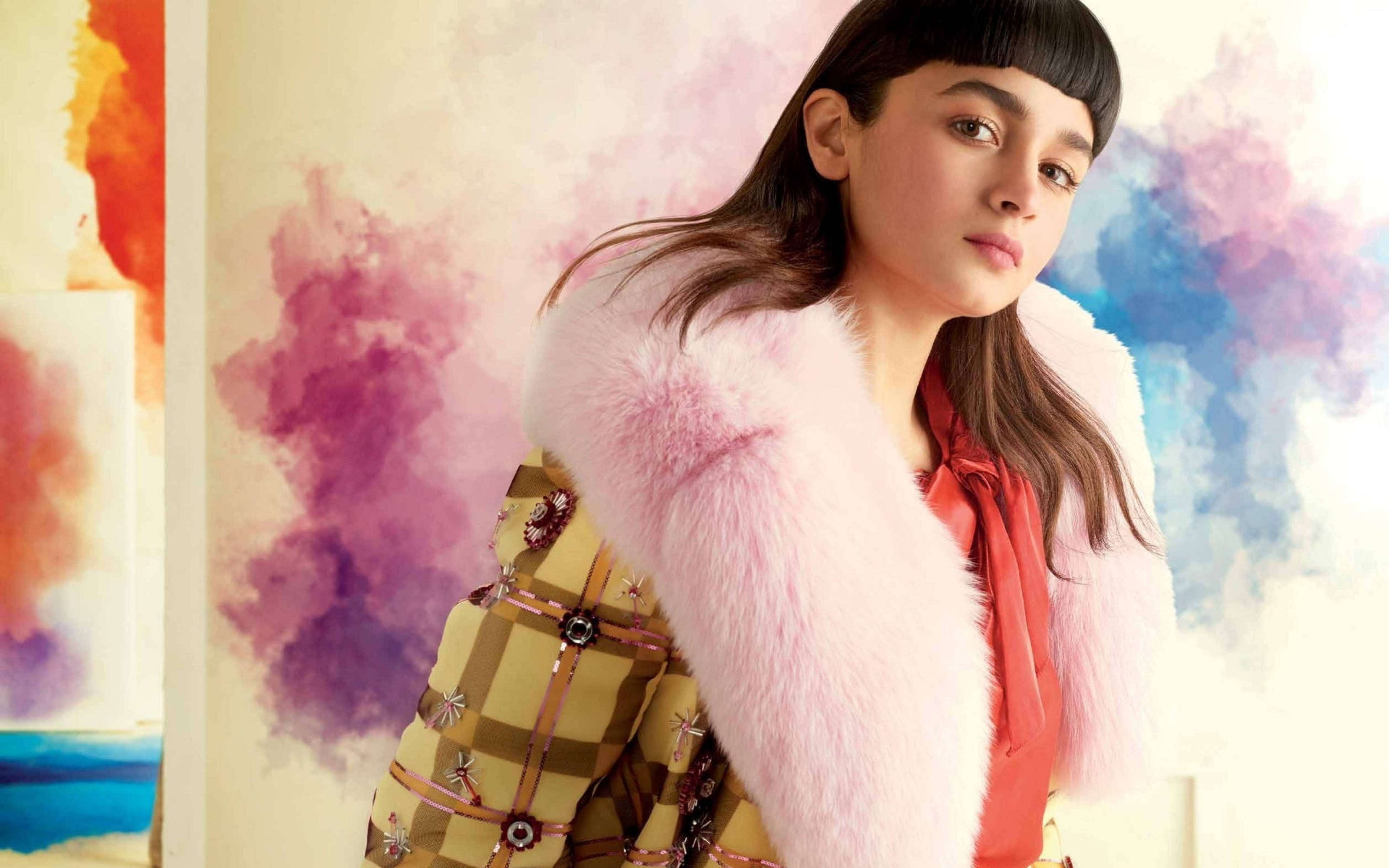 Alia Bhatt, 2017 Elle India, pink faux fur stole, 5K Desktop Wallpaper