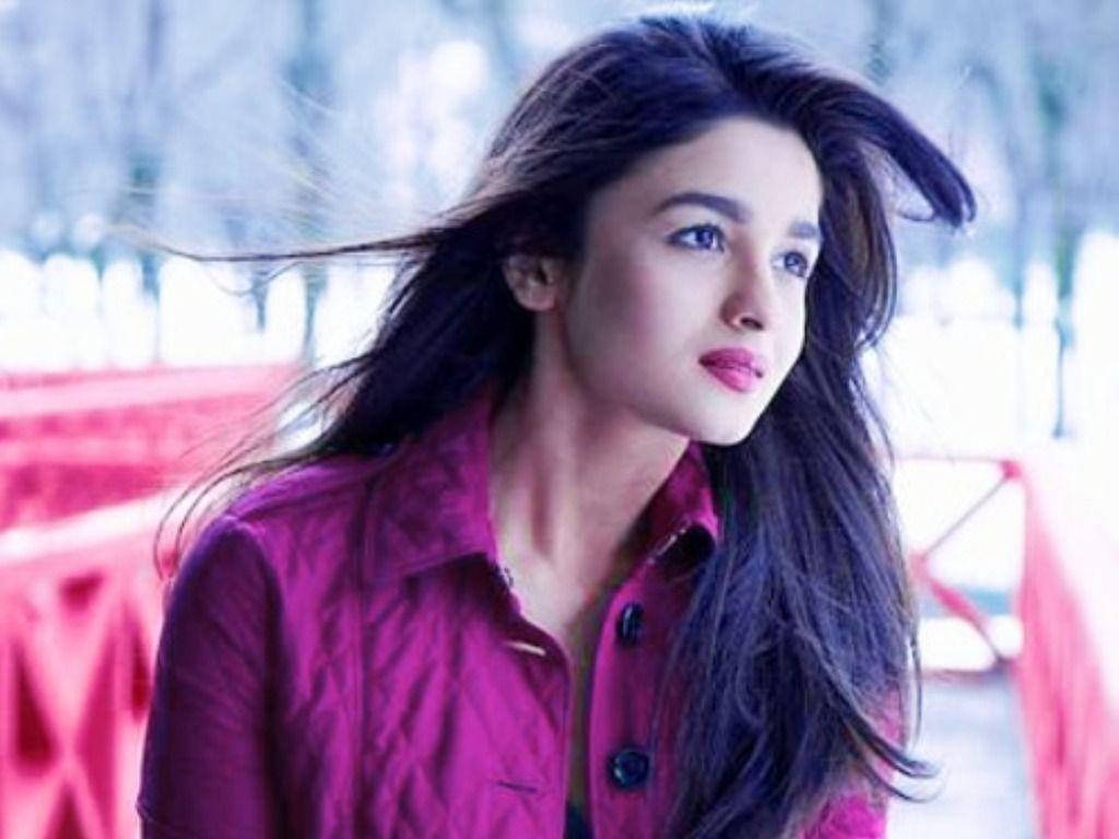Alia Bhatt, magenta jacket, red railing, SD Desktop Wallpaper