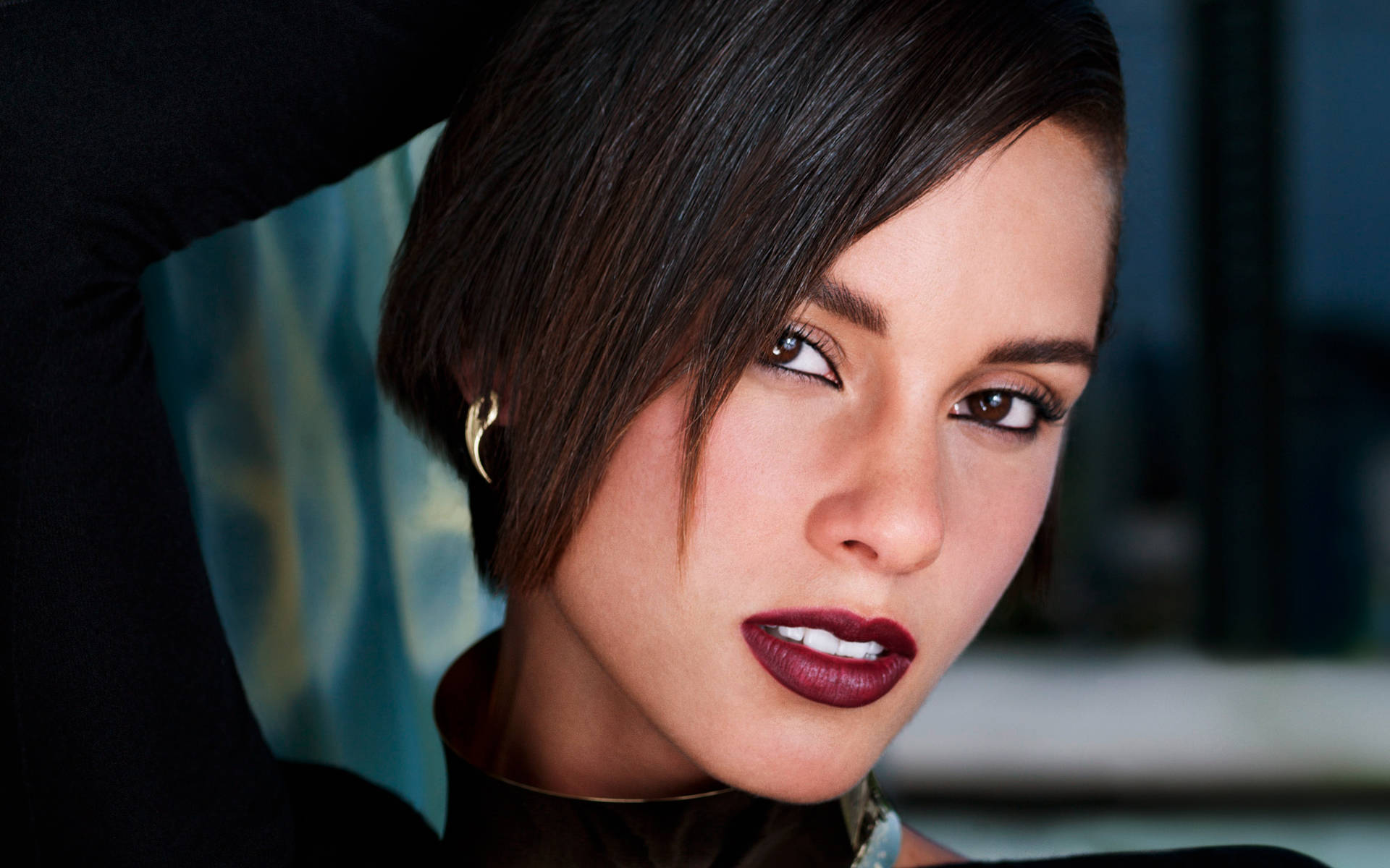Alicia Keys, pixie hair, gold hoop earrings, Full HD Desktop Wallpaper
