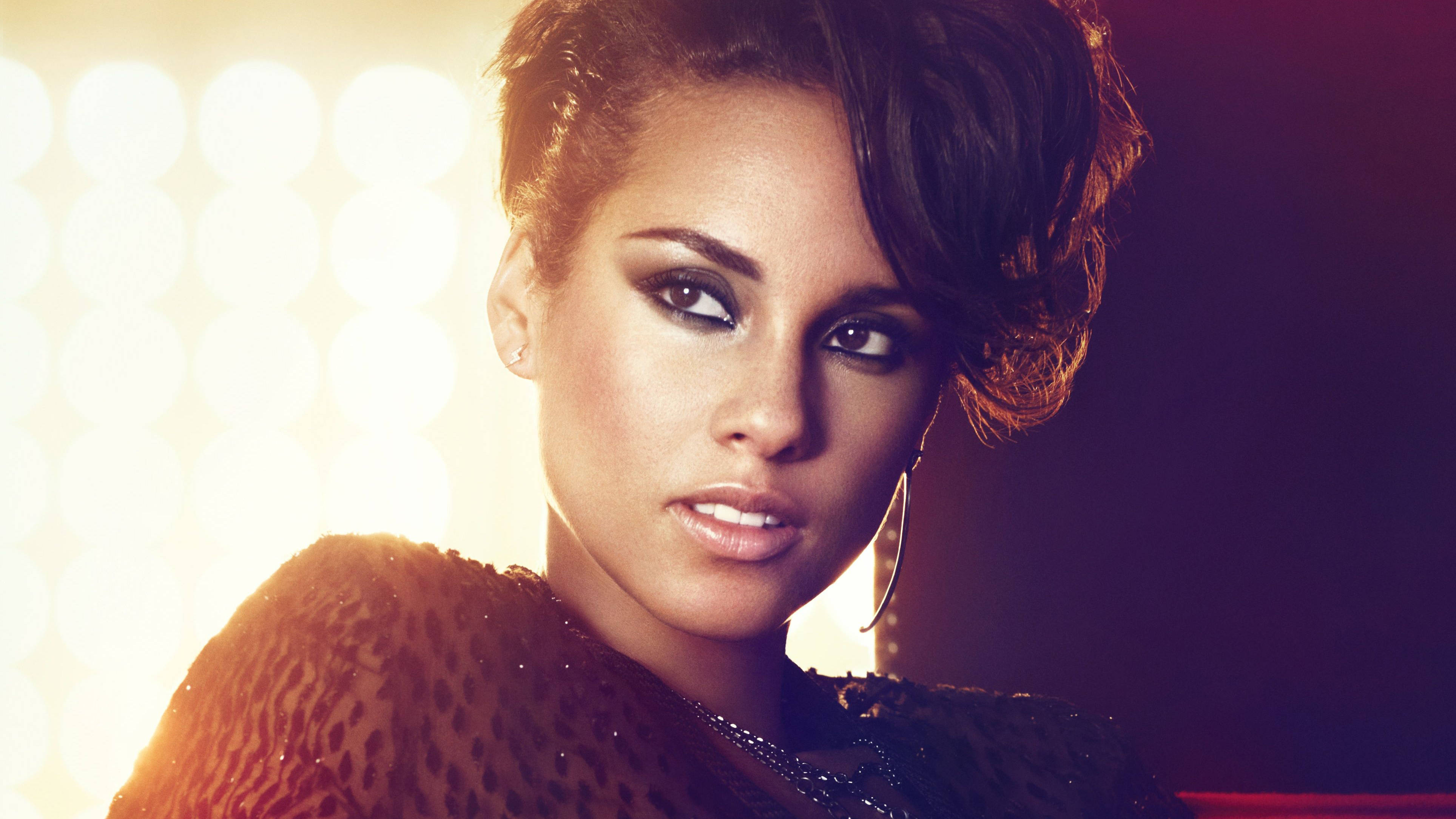 Alicia Keys, smoky makeup, short curls, 4K Desktop Wallpaper