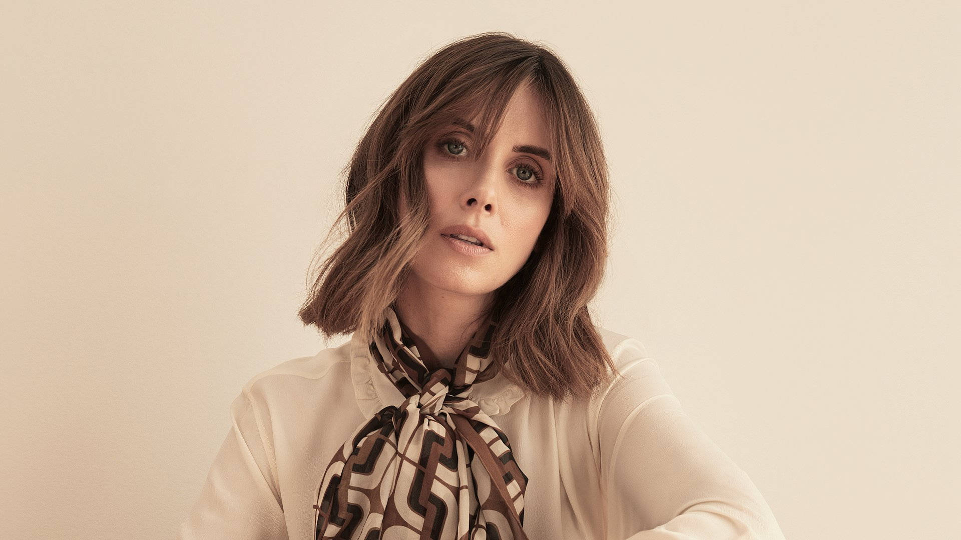 Alison Brie, patterned scarf, cream blouse, Full HD Desktop Wallpaper