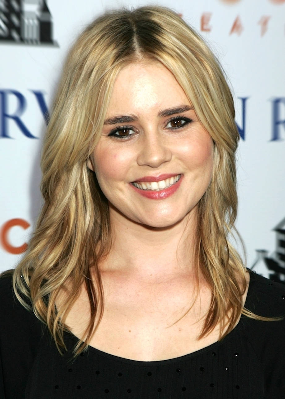 Alison Lohman, blonde woman, wavy hair, HD Phone Wallpaper