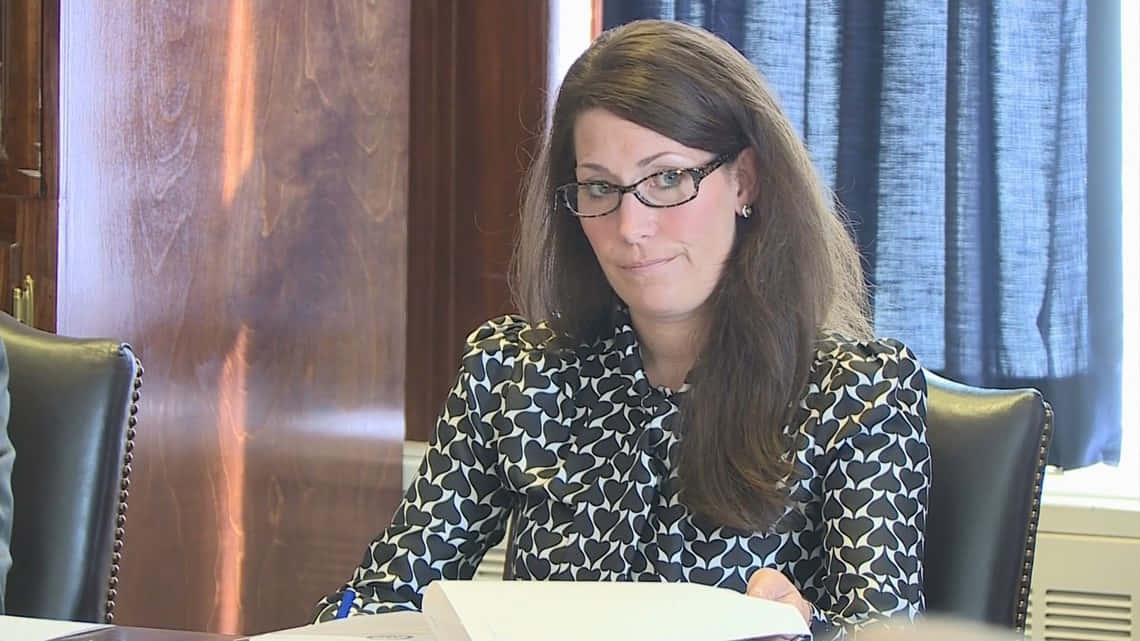 Alison Lundergan Grimes, glasses, heart-patterned blouse, SD Desktop Wallpaper