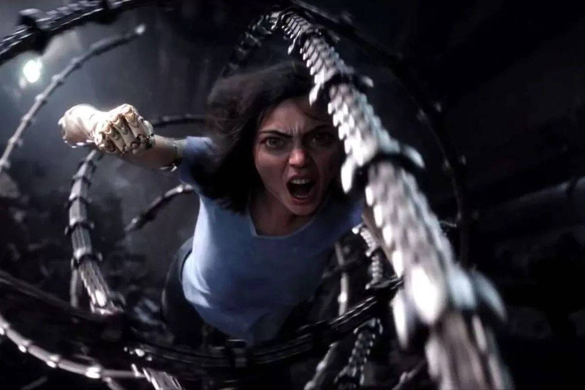 Alita Battle Angel, mechanical tentacles, dark industrial setting, SD Desktop Wallpaper
