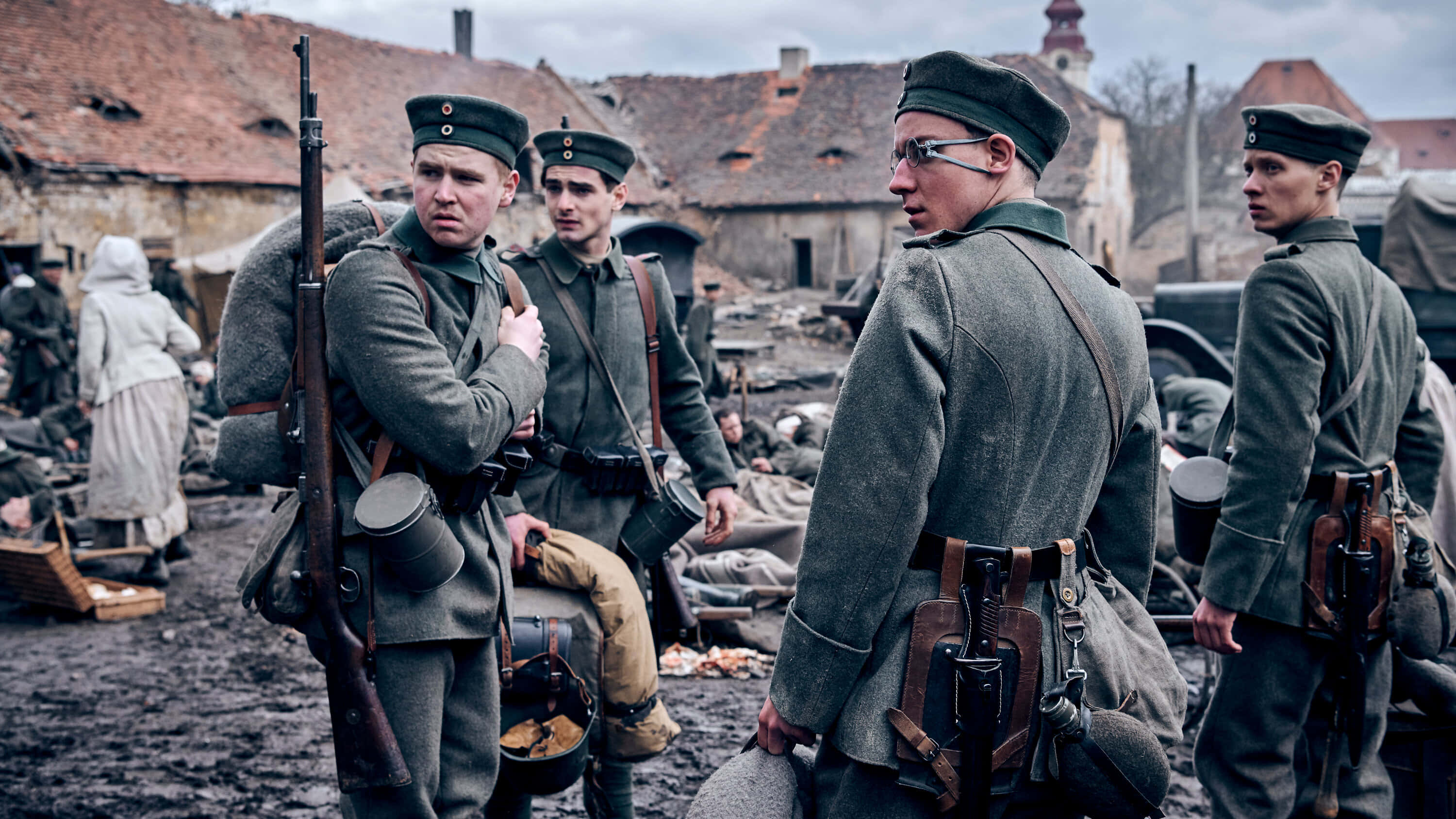 All Quiet On The Western Front, olive uniforms, war-torn village, 2K Desktop Wallpaper