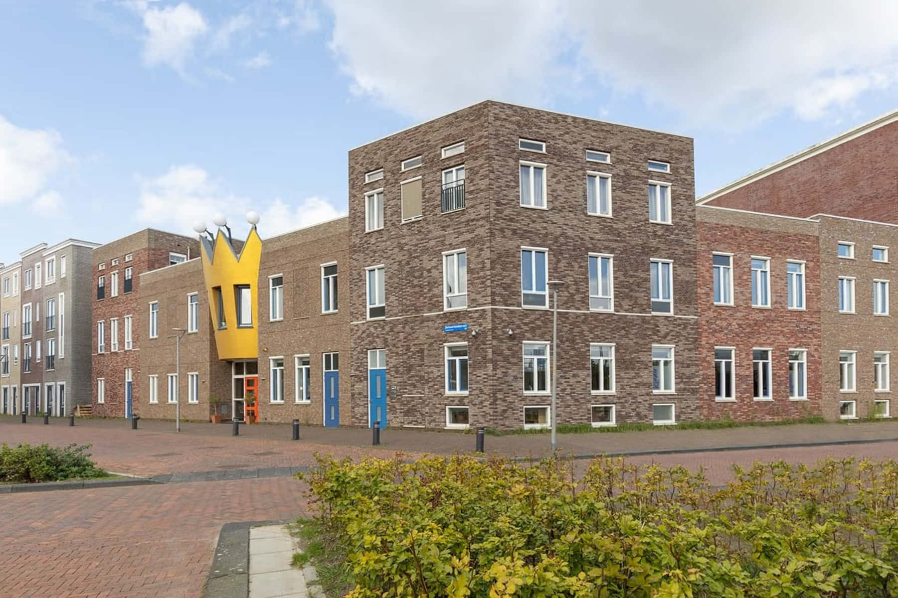 Almere, modern brick apartment buildings, partly cloudy sky, HD Desktop Wallpaper