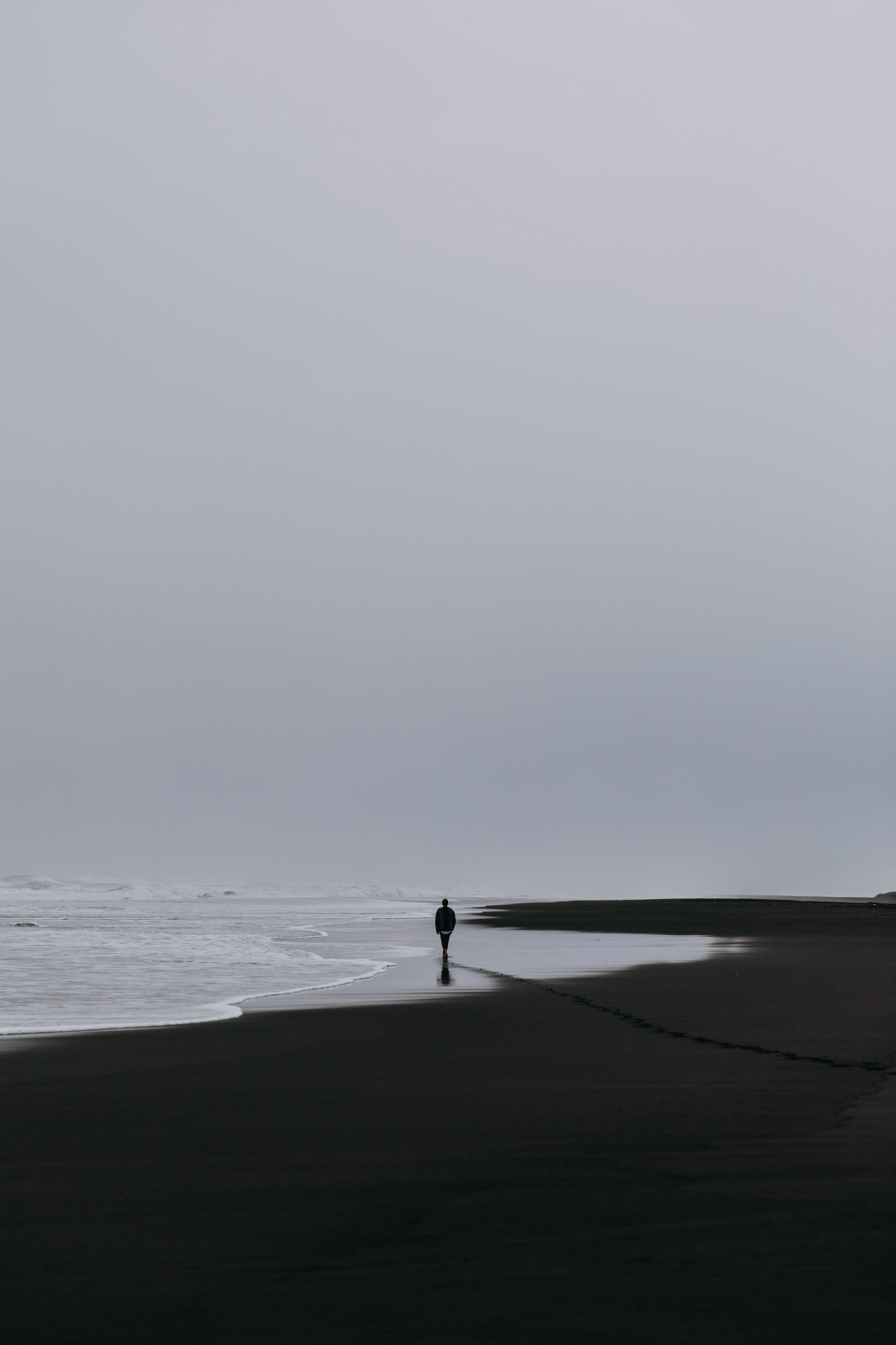 man, beach, phone, 5K Phone Wallpaper