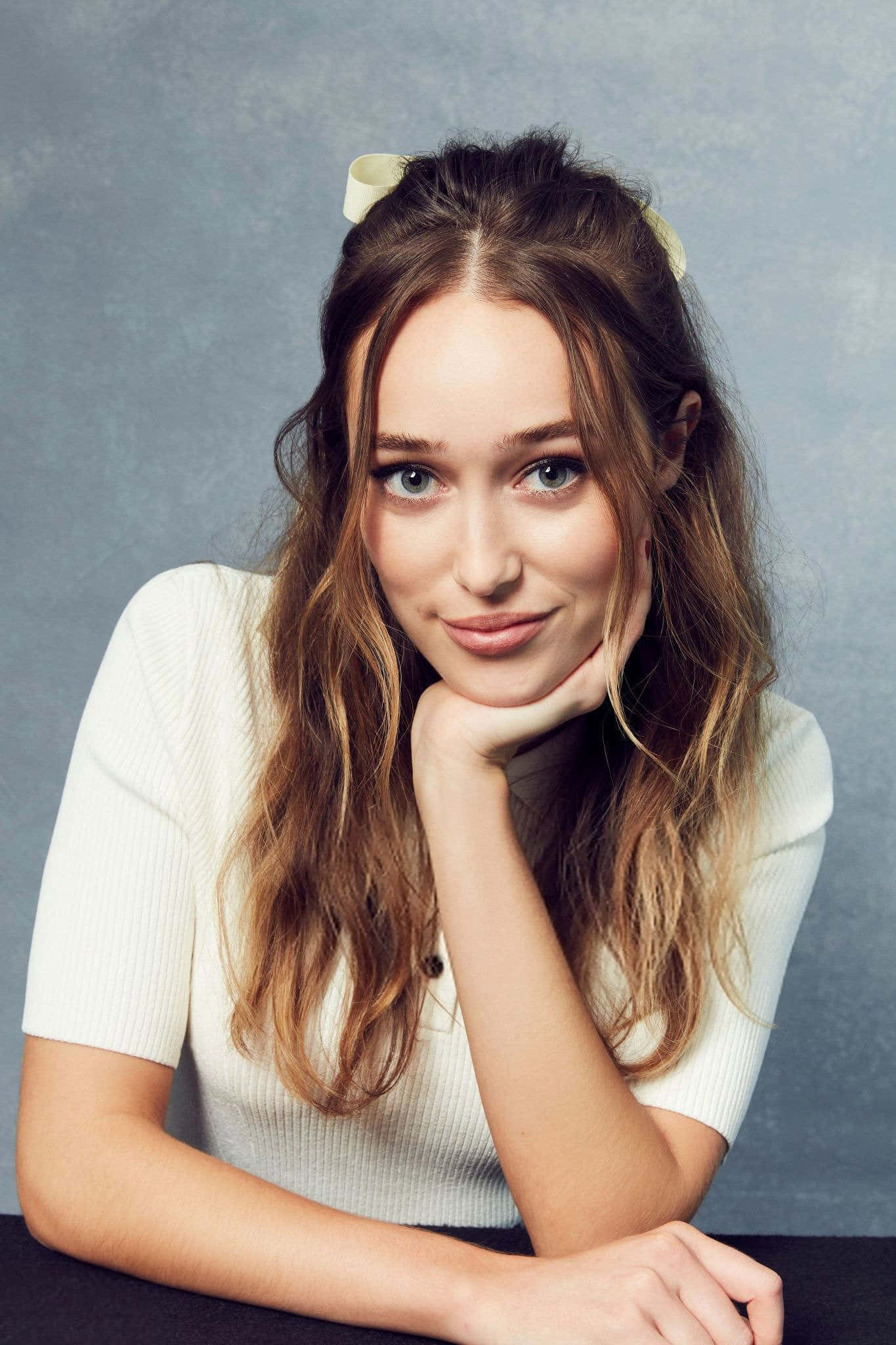 Alycia Debnam Carey, wavy brown hair, white bow, Full HD Phone Wallpaper