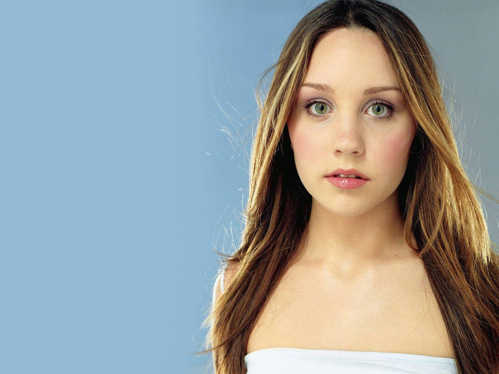Amanda Bynes, long brown hair, green eyes, HD Desktop Wallpaper
