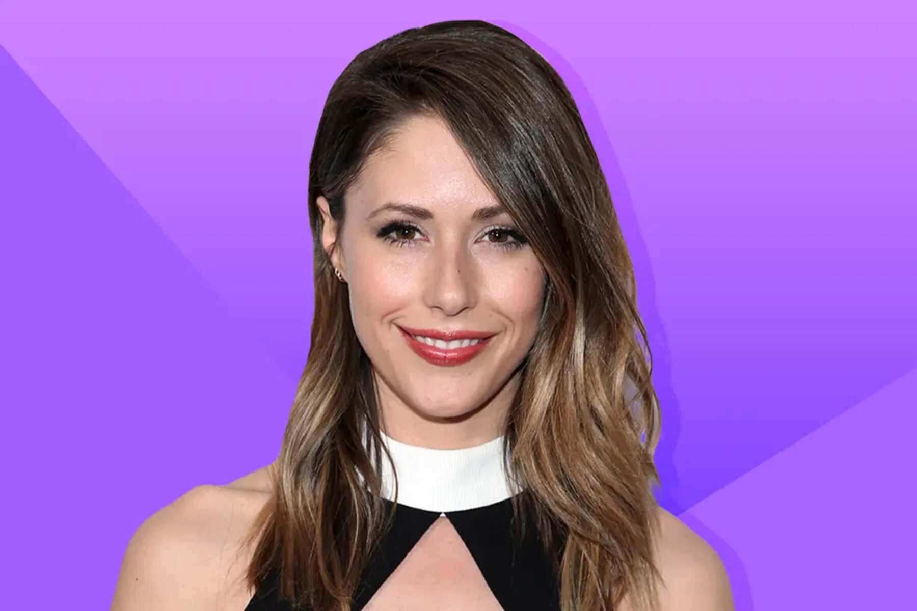 Amanda Crew, wavy brown hair, black and white dress, HD Desktop Wallpaper