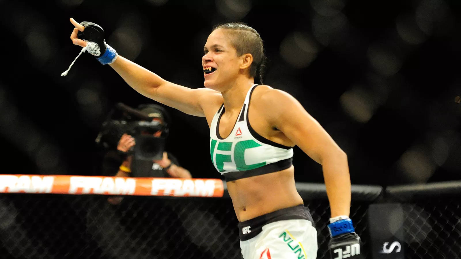 Amanda Nunes, MMA fighter, octagon, HD Desktop Wallpaper