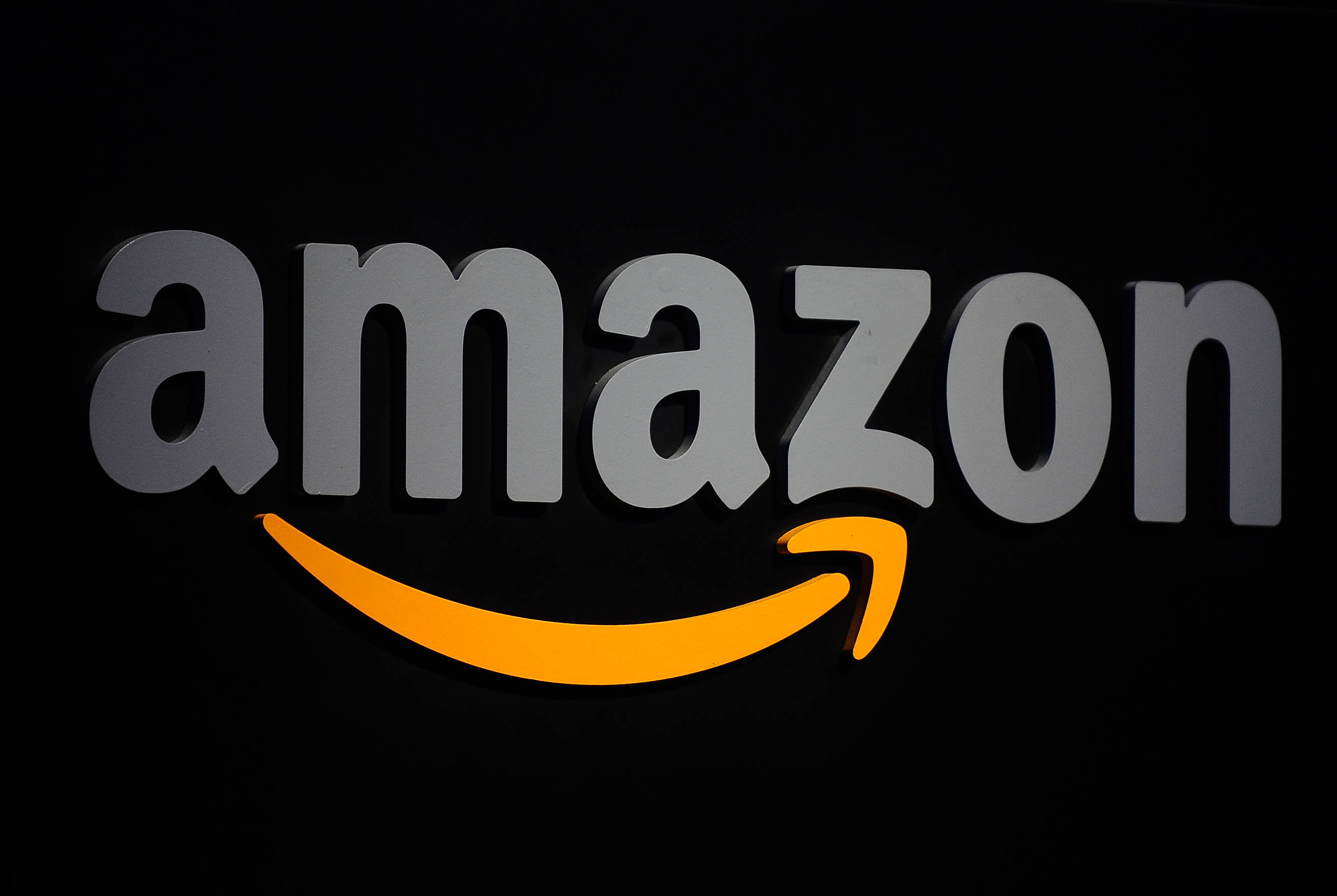 Amazon Prime, black background, gray letters, 2K Desktop Wallpaper