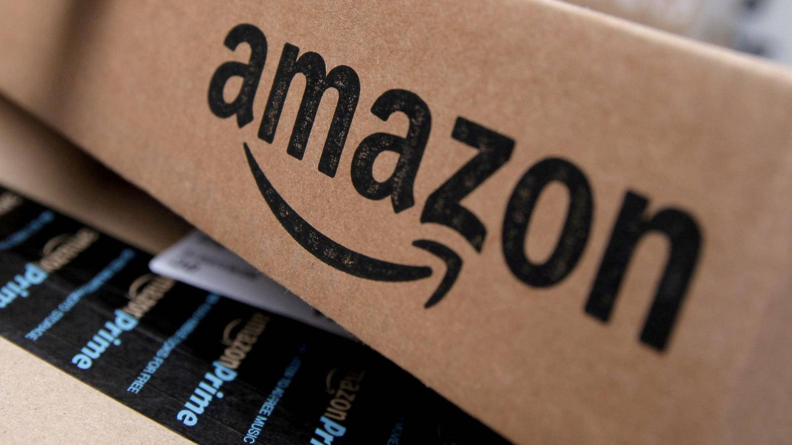 Amazon Prime, brown Amazon cardboard box, black logo, HD Desktop Wallpaper