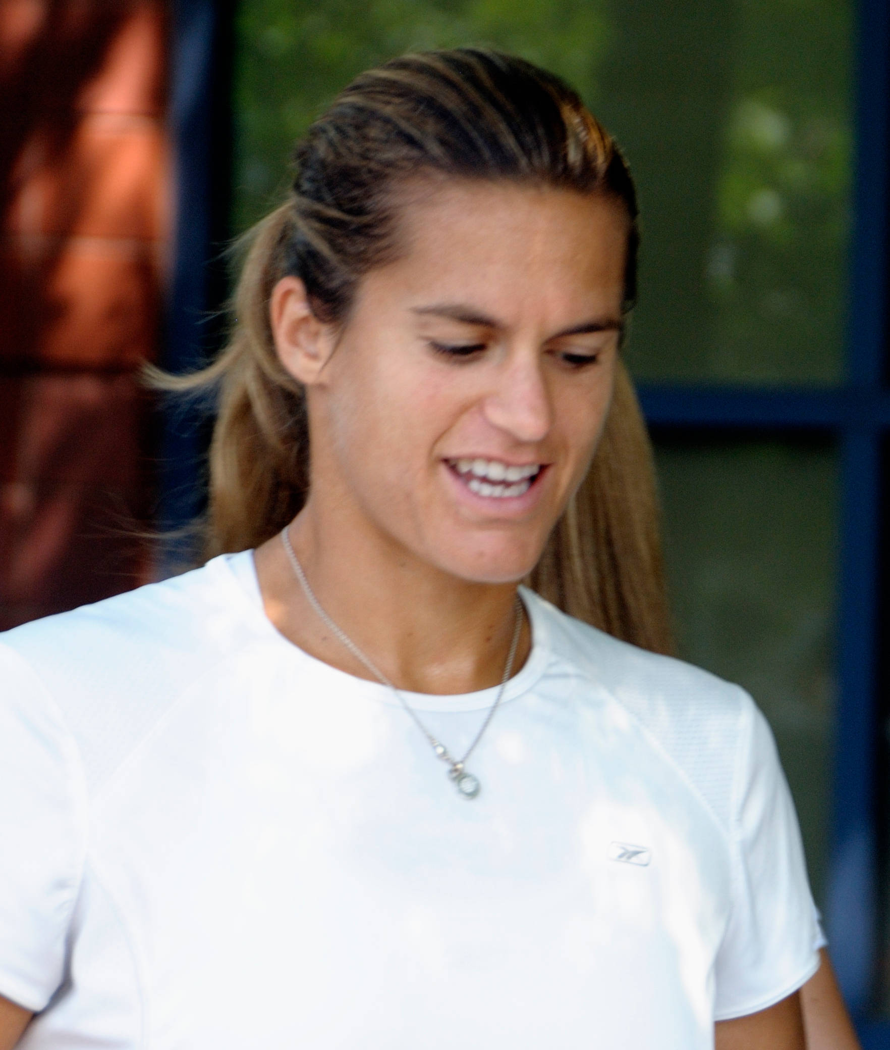 Amélie Mauresmo, white athletic shirt, ponytail, Full HD Phone Wallpaper