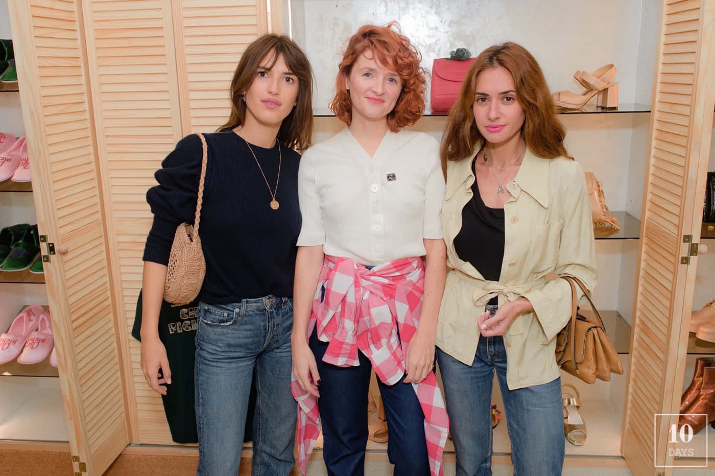 Amélie Pichard, three stylish women, boutique, HD Desktop Wallpaper