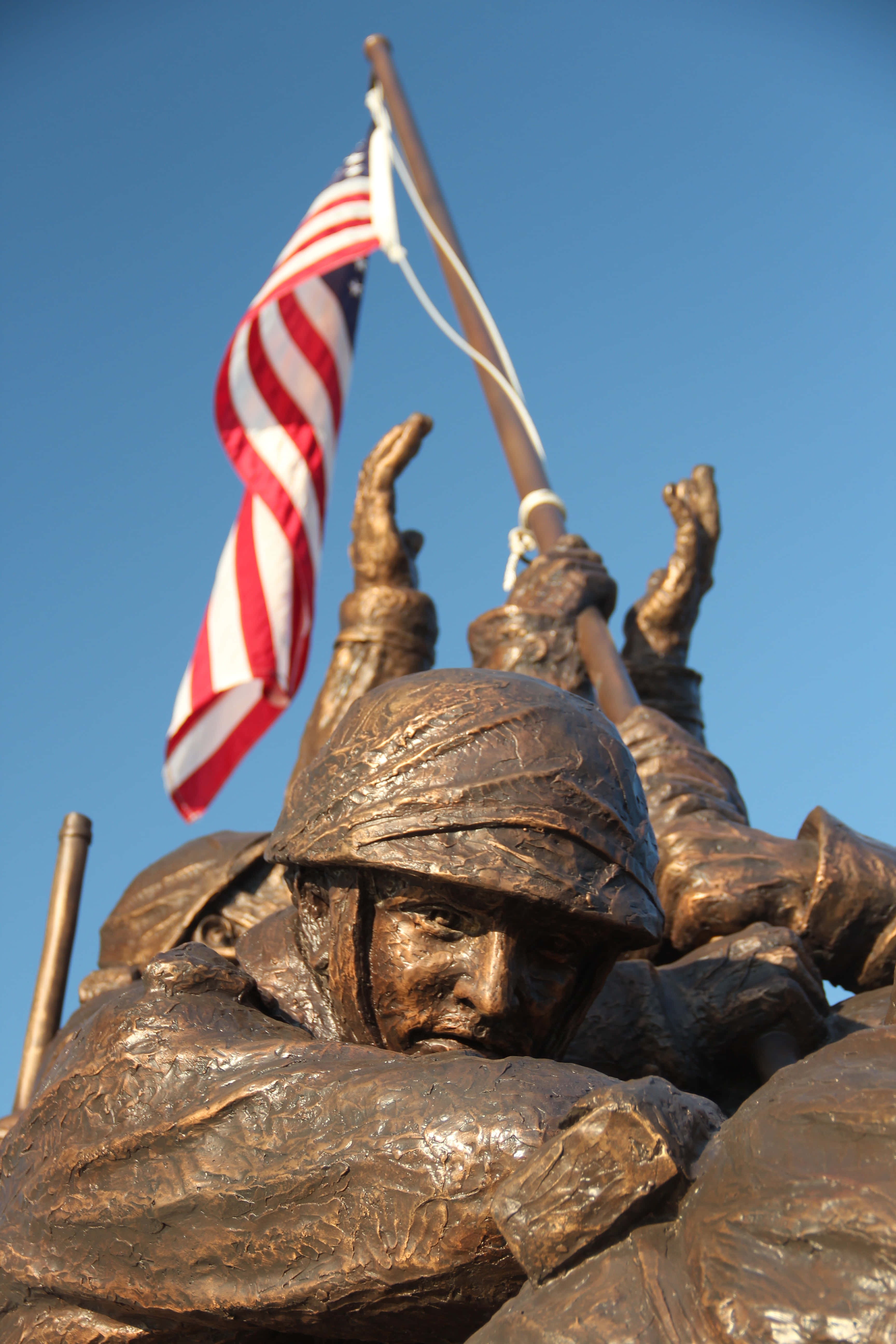 American Flag, bronze statue, soldiers, 5K Phone Wallpaper