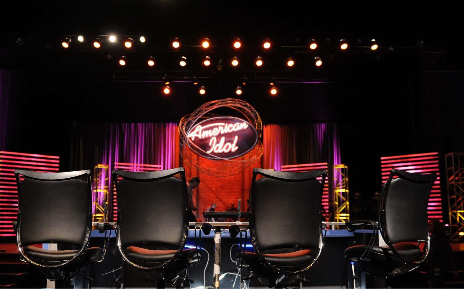 American Idol, glowing American Idol sign, purple curtains, HD Desktop Wallpaper