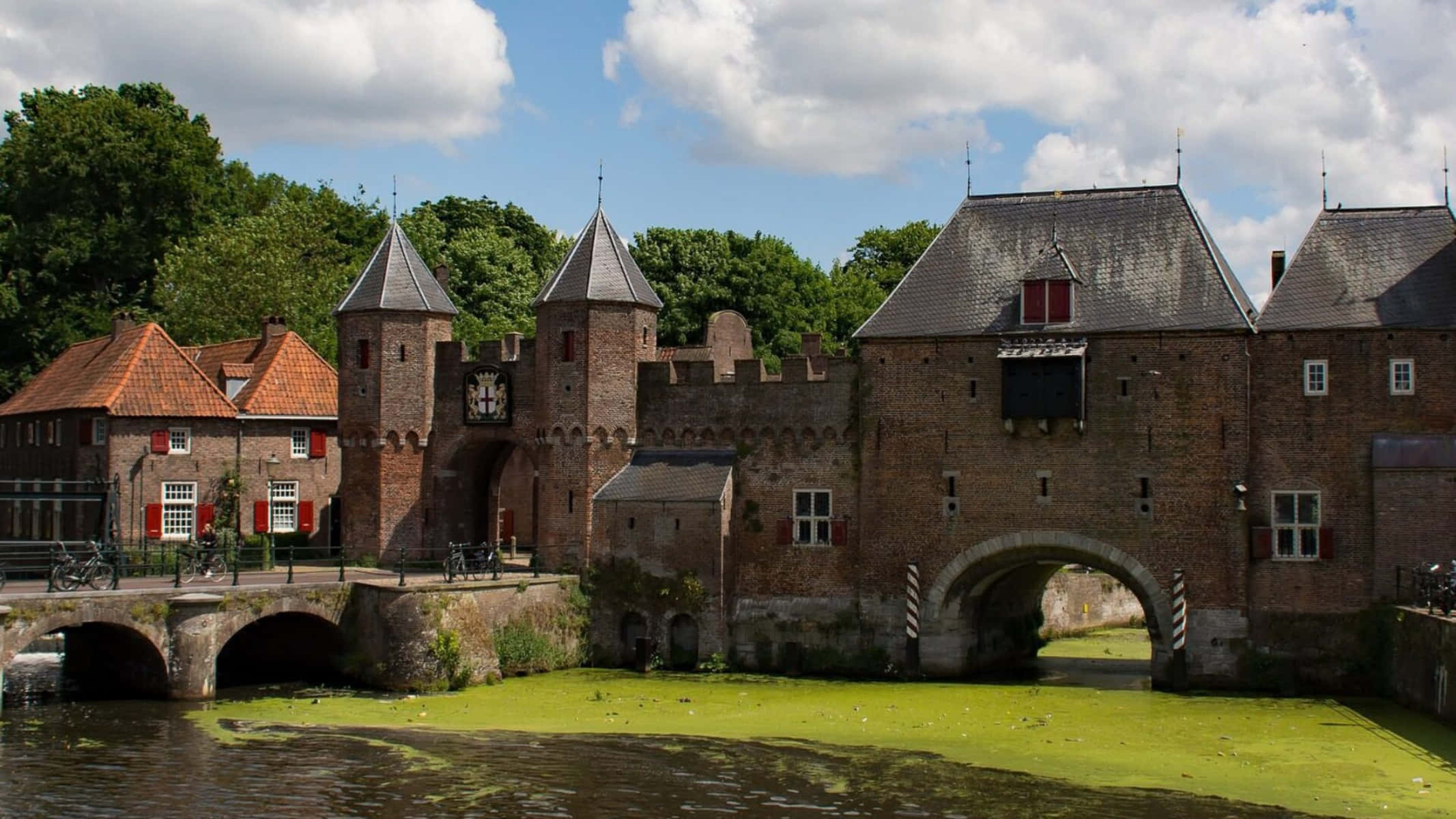 Amersfoort, medieval koppelpoort gate, arched bridge, Full HD Desktop Wallpaper
