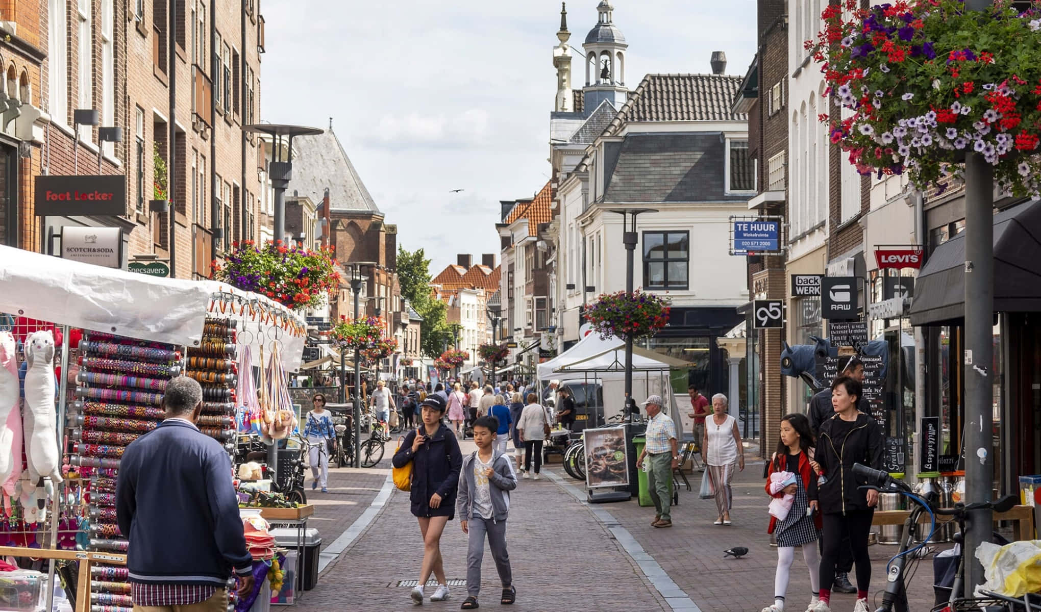 Amersfoort, city center, shopping street, Full HD Desktop Wallpaper