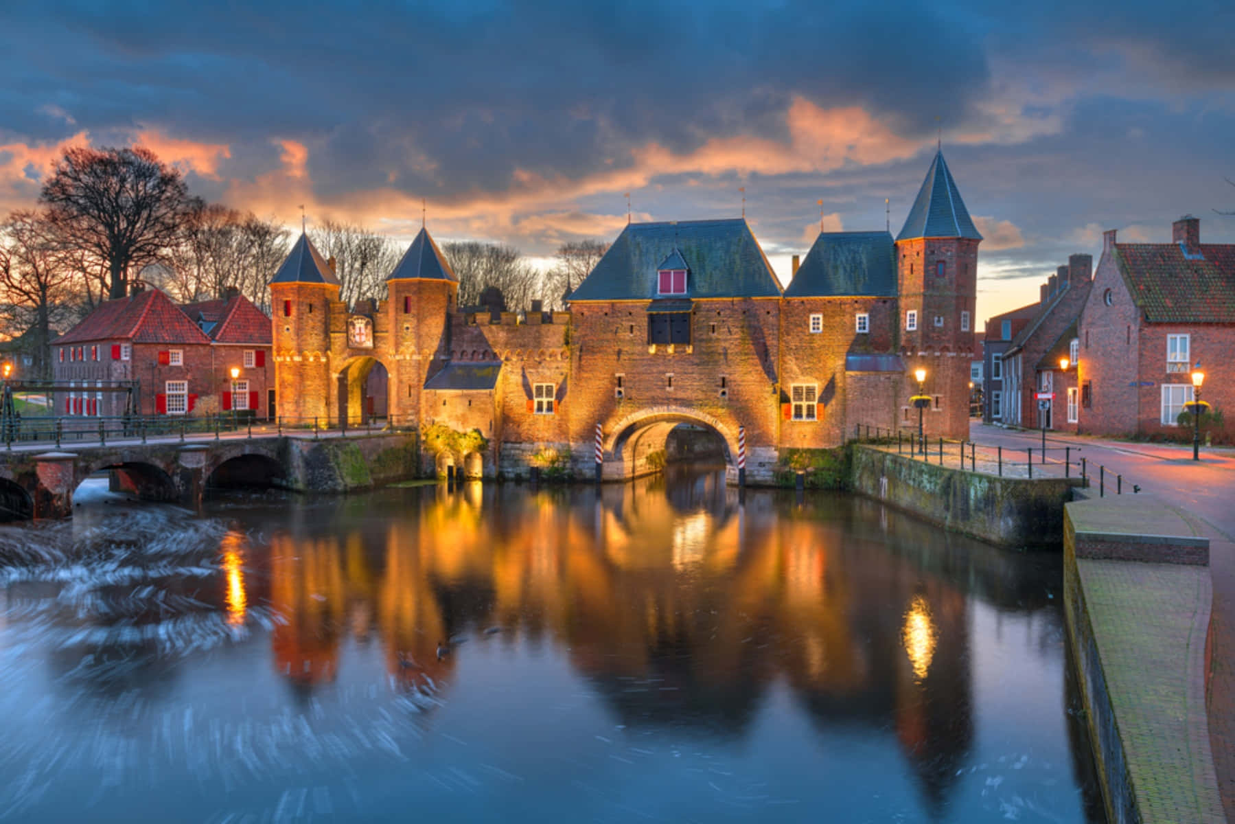 Amersfoort, historic Koppelpoort, twilight, HD Desktop Wallpaper