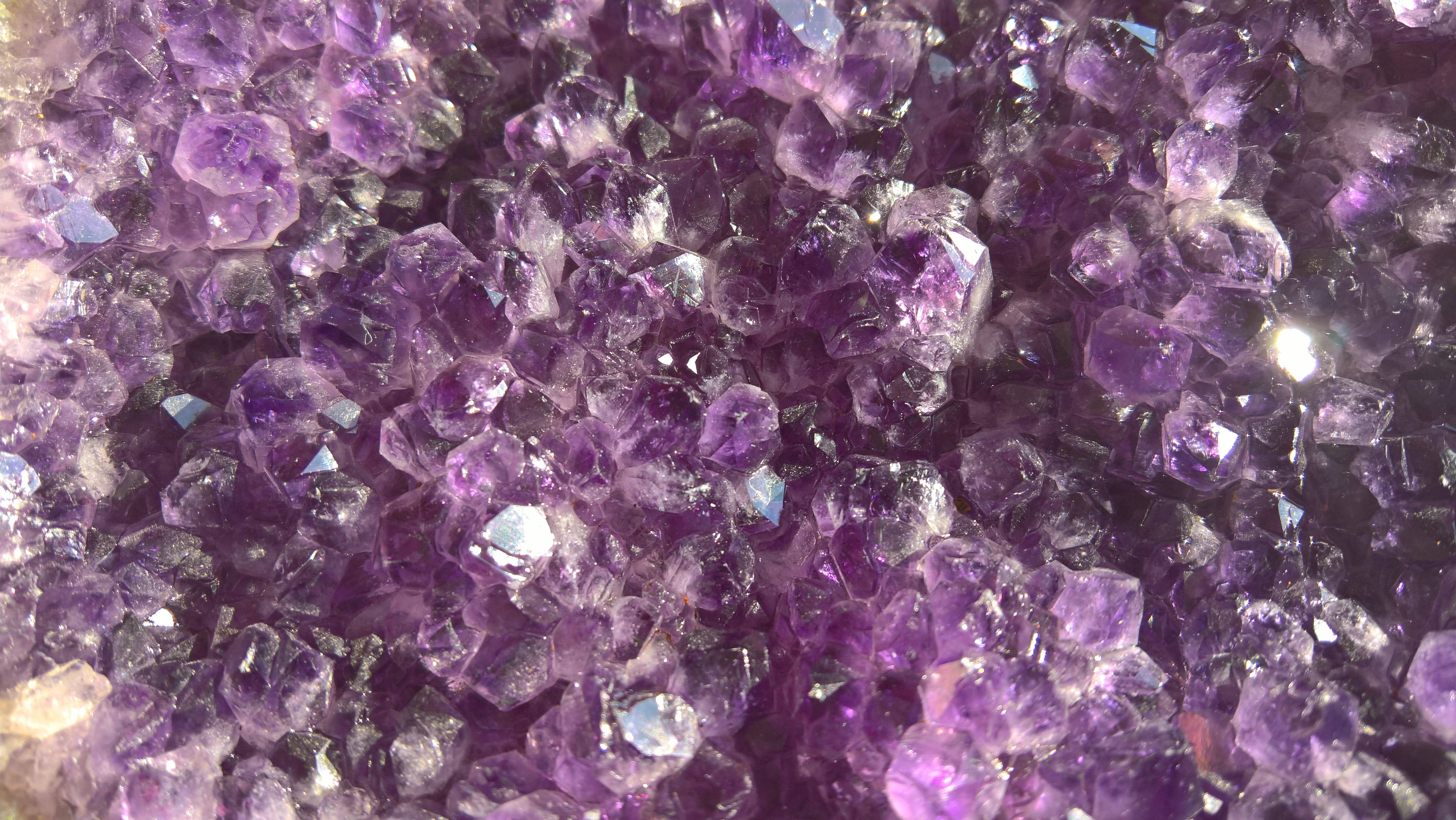 amethyst, crystalline formation, sparkling purple amethyst crystals, 5K Desktop Wallpaper