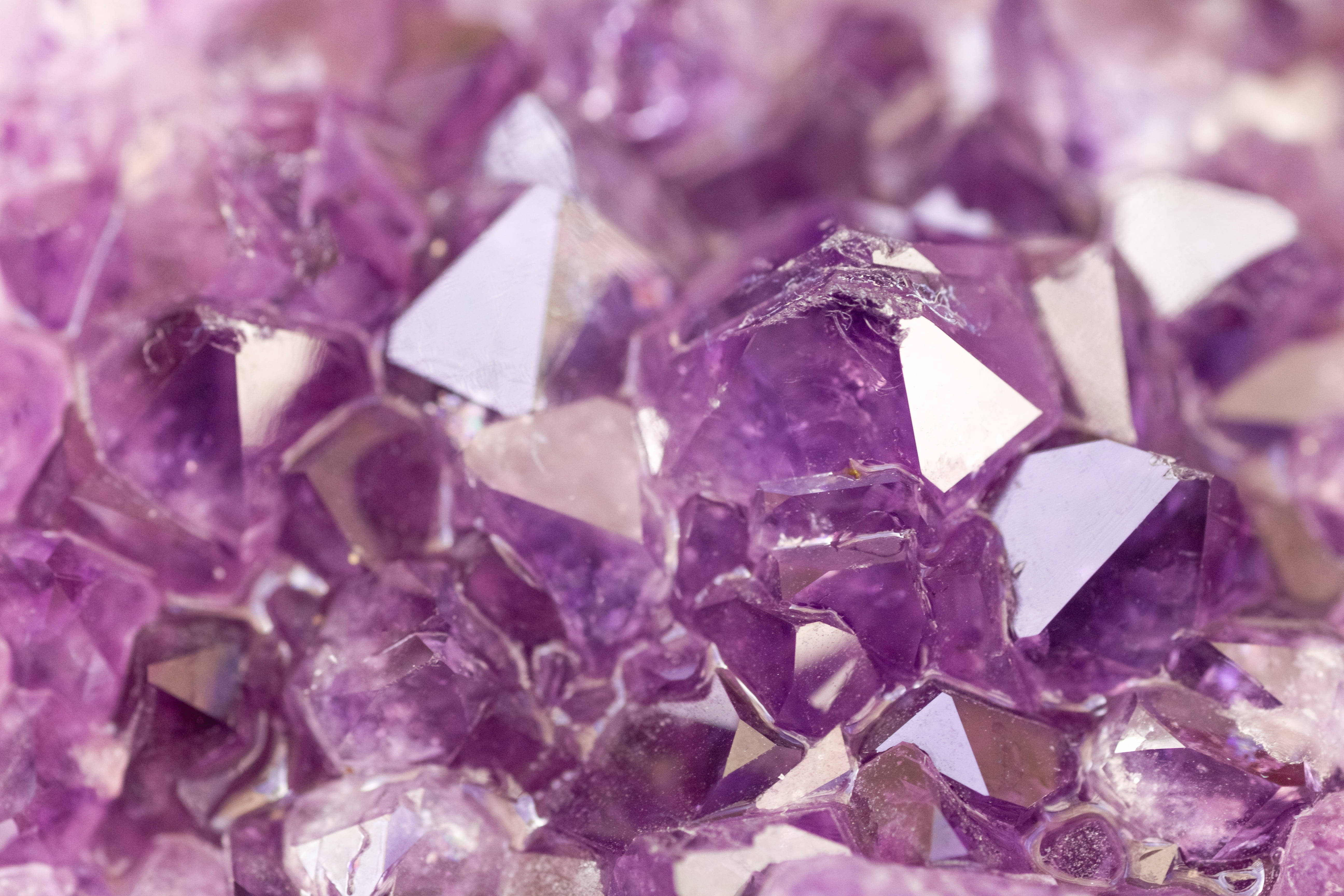 cracked amethyst crystal, sparkling purple amethyst crystals, sharp facets, 5K Desktop Wallpaper