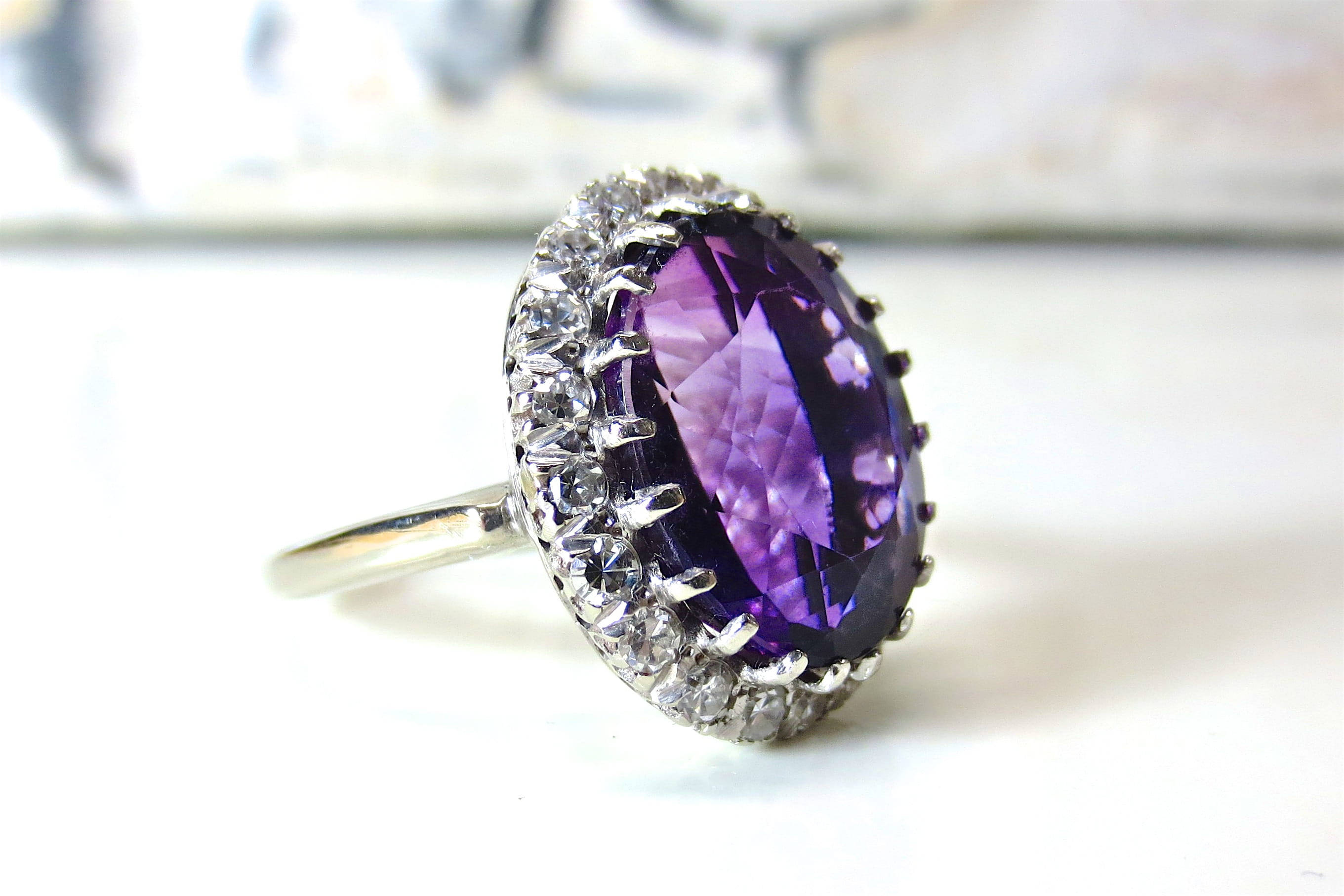 amethyst ring, silver ring, oval purple amethyst, 2K Desktop Wallpaper