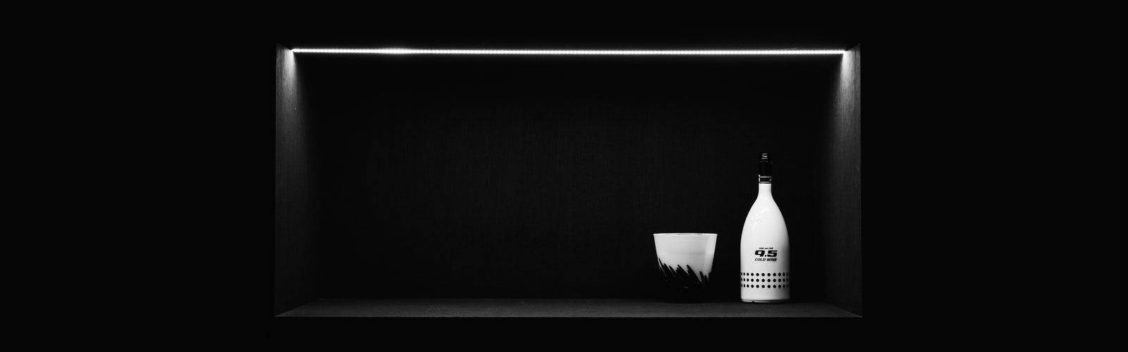 Amoled, black and white shelf, neon strip, HD Desktop Wallpaper