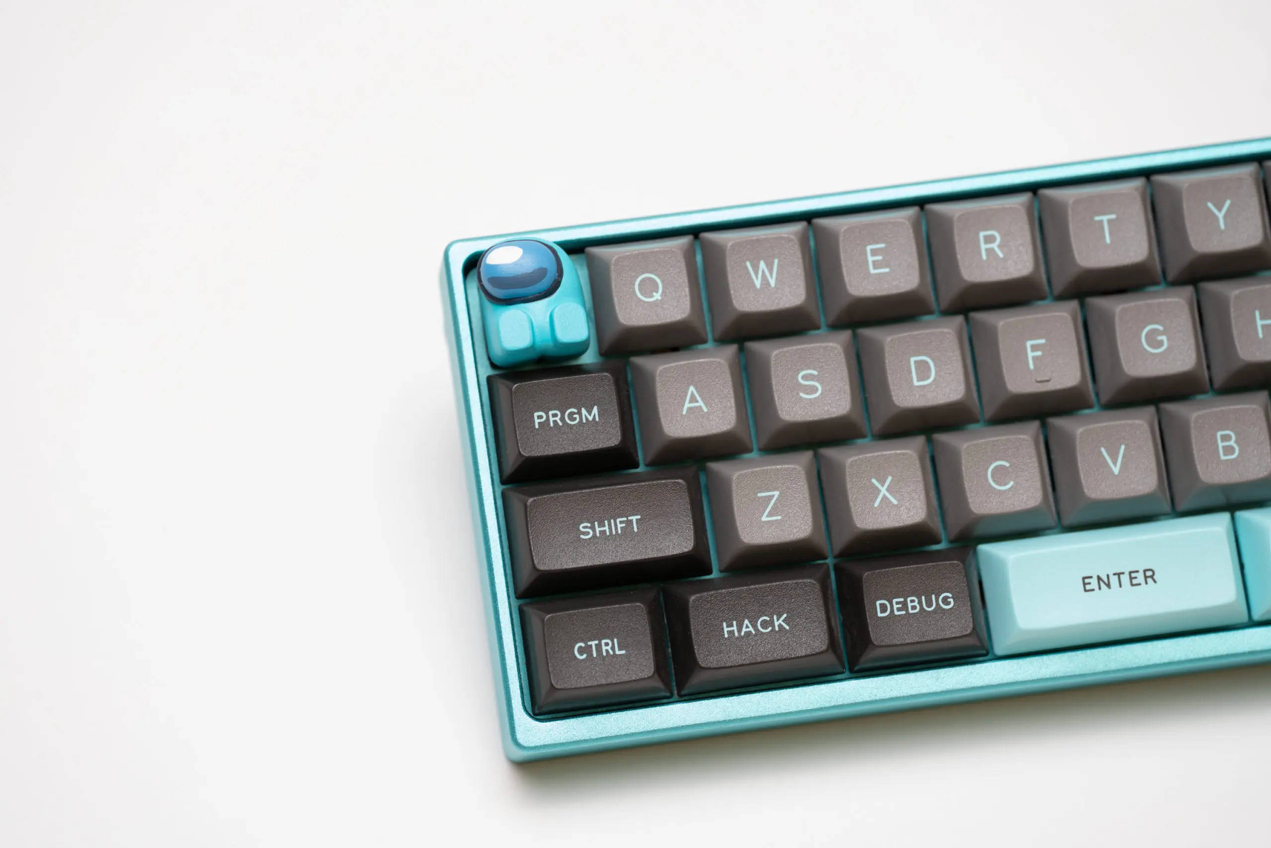 Among Us Desktop Keyboard, teal mechanical keyboard, dark brown keys, 2K Desktop Wallpaper