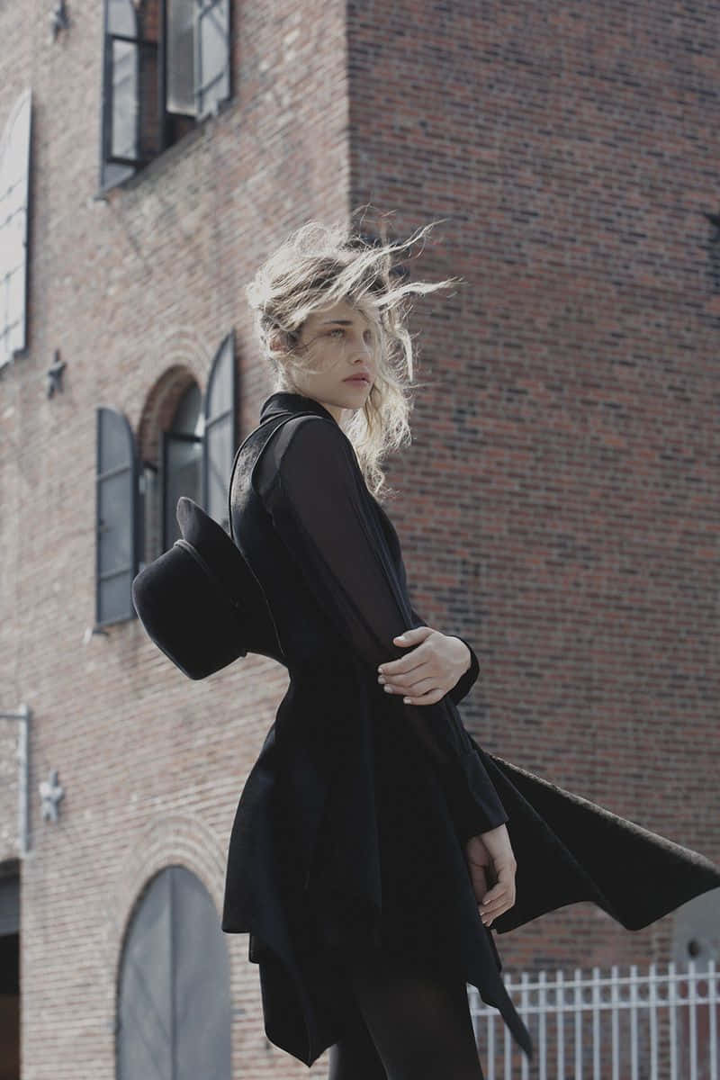 Ana Beatriz Barros, black coat, hat, SD Phone Wallpaper