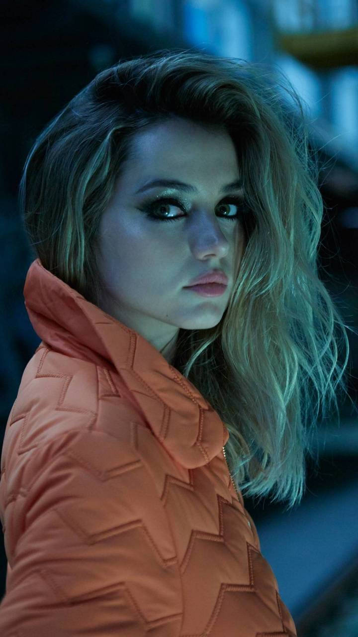 Ana De Armas, orange quilted jacket, cool blue lighting, HD Phone Wallpaper