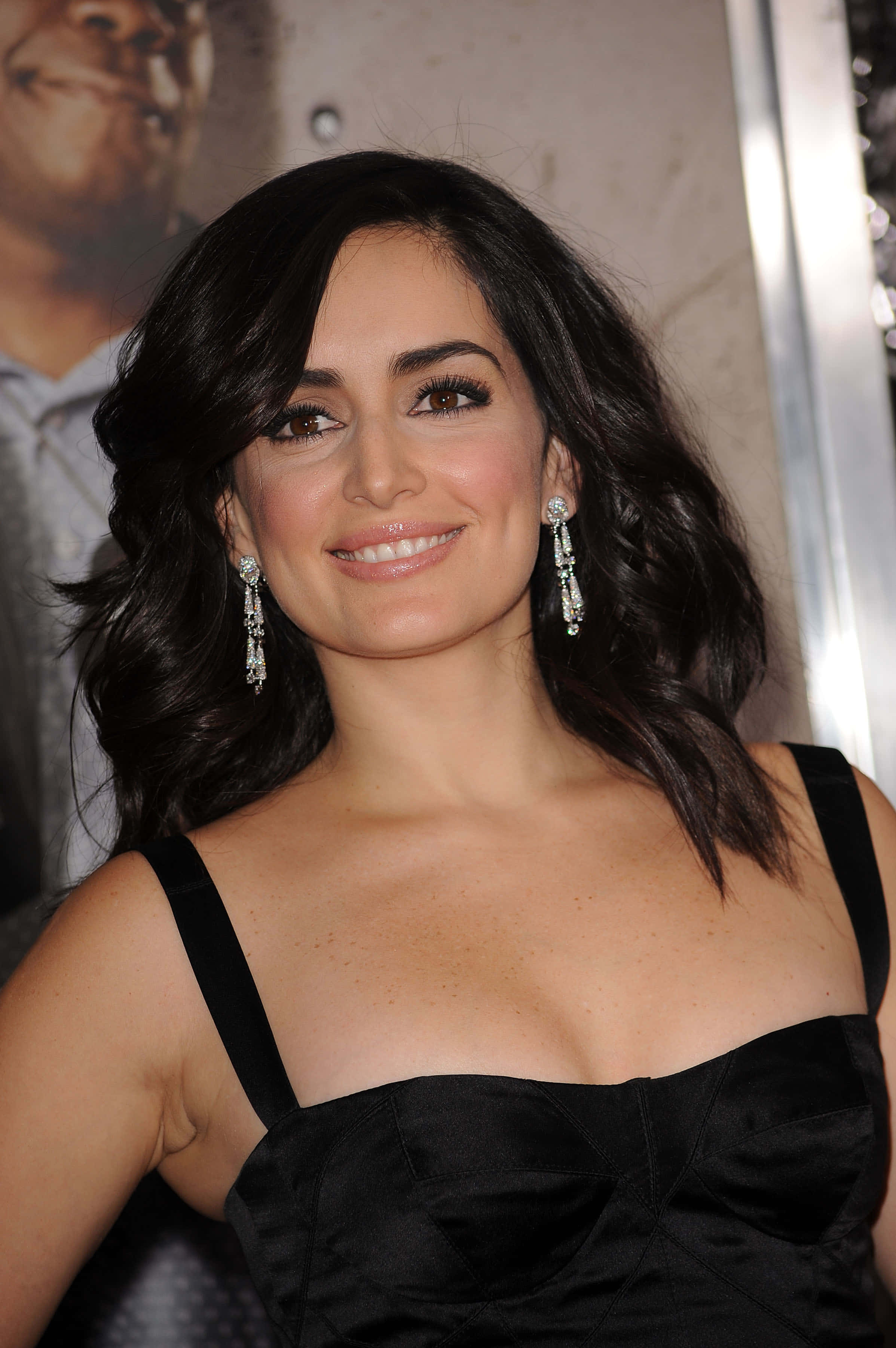 Ana De La Reguera, black satin dress, sparkling dangling earrings, 2K Phone Wallpaper