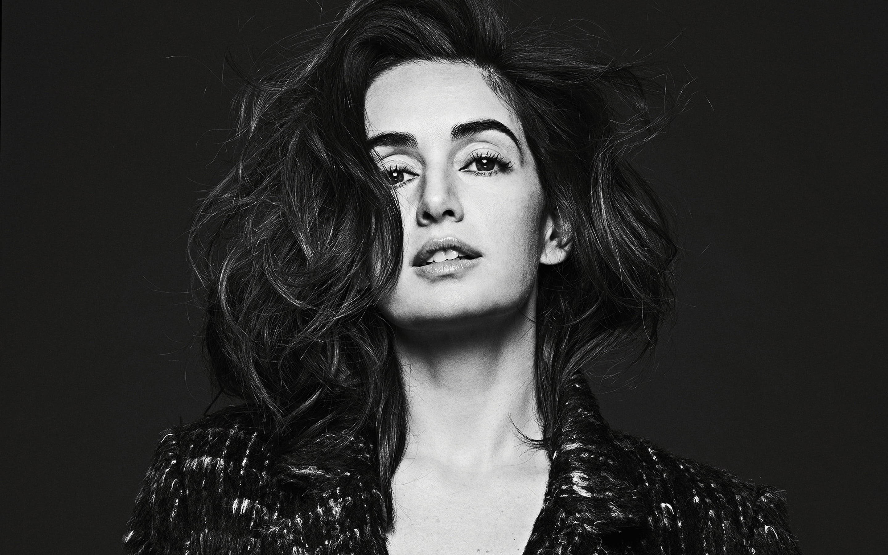 Ana De La Reguera, black and white portrait, windswept hair, 2K Desktop Wallpaper