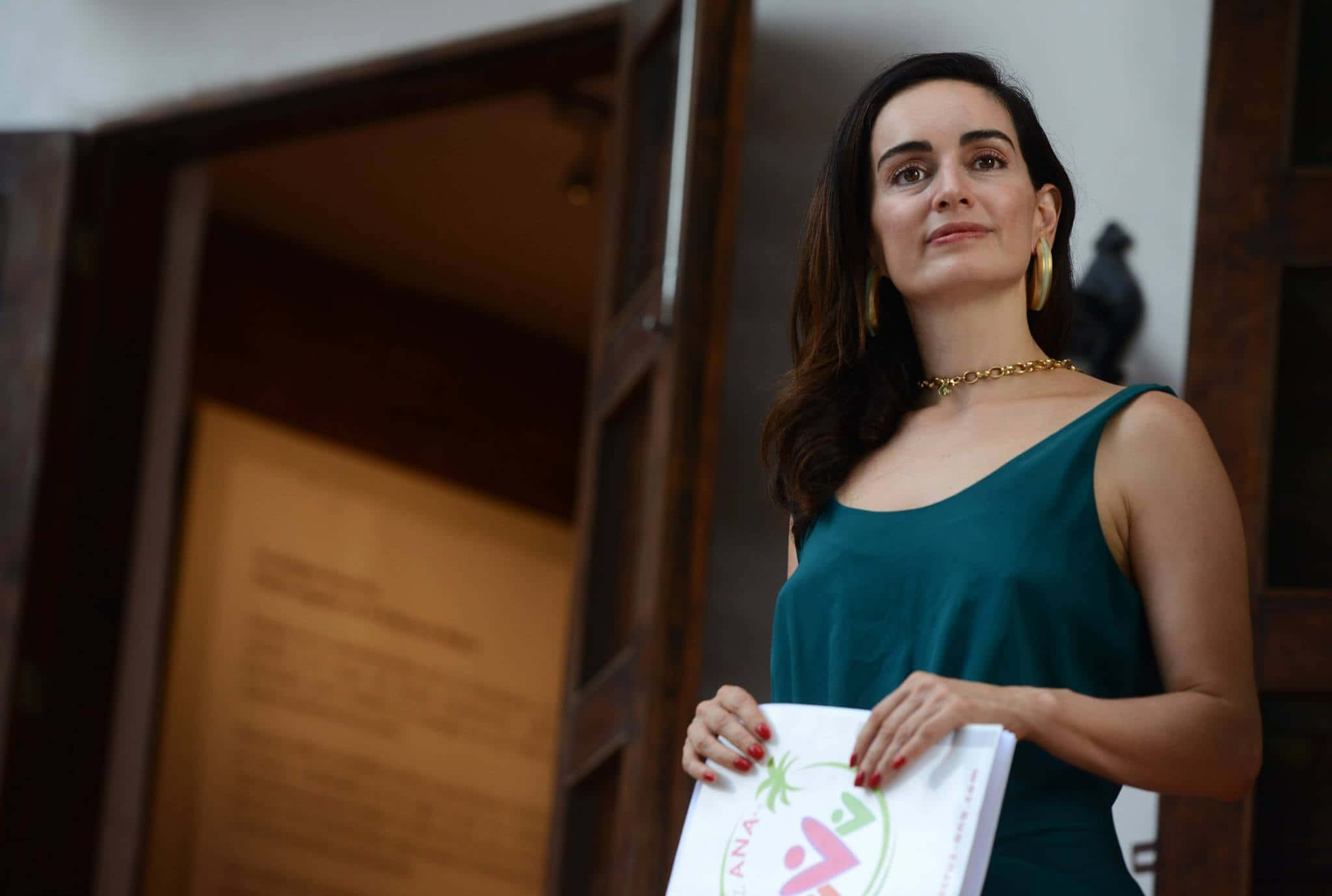 Ana De La Reguera, teal dress, branded booklet, Full HD Desktop Wallpaper