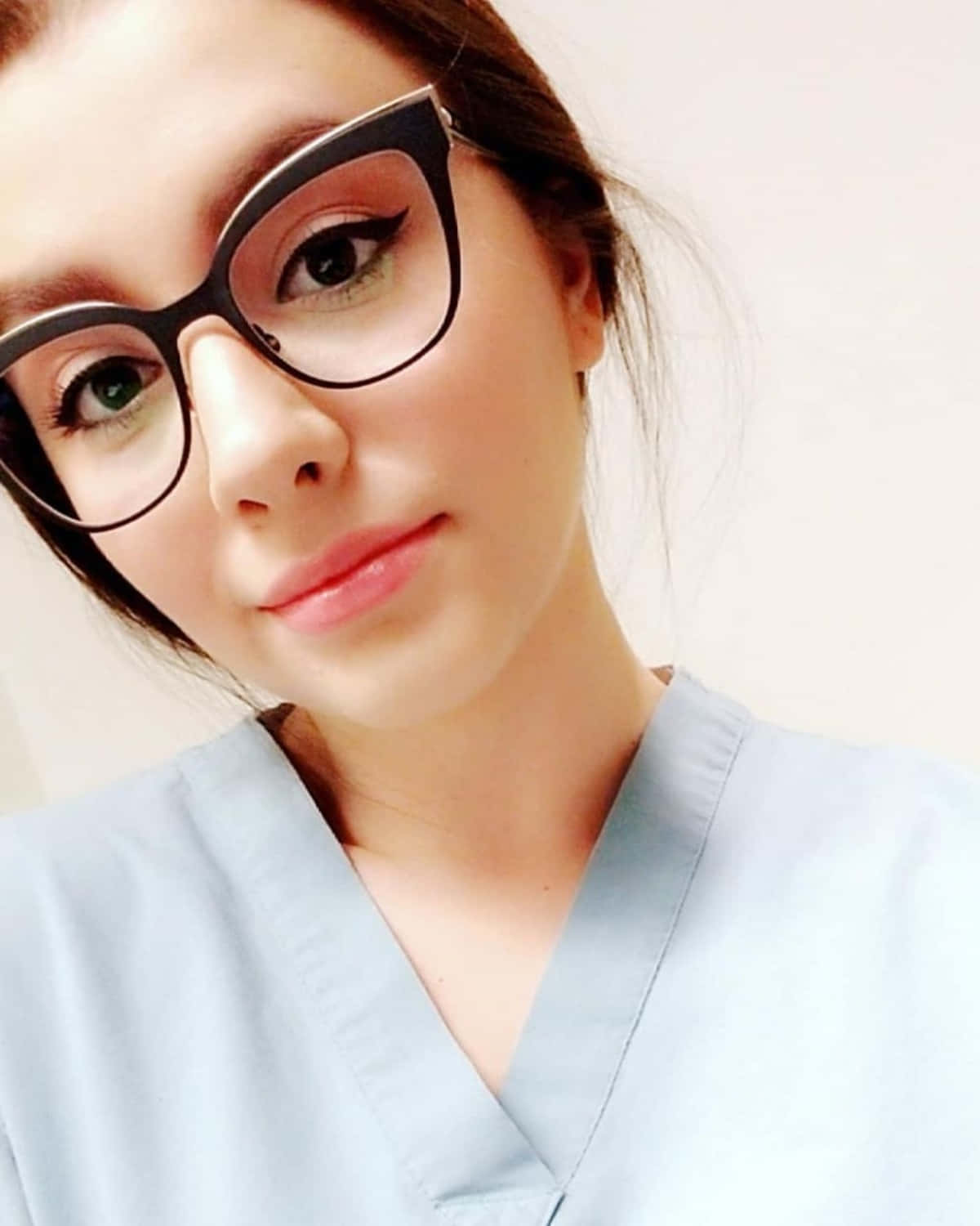 Ana Golja, cat-eye glasses, light blue scrubs, HD Phone Wallpaper
