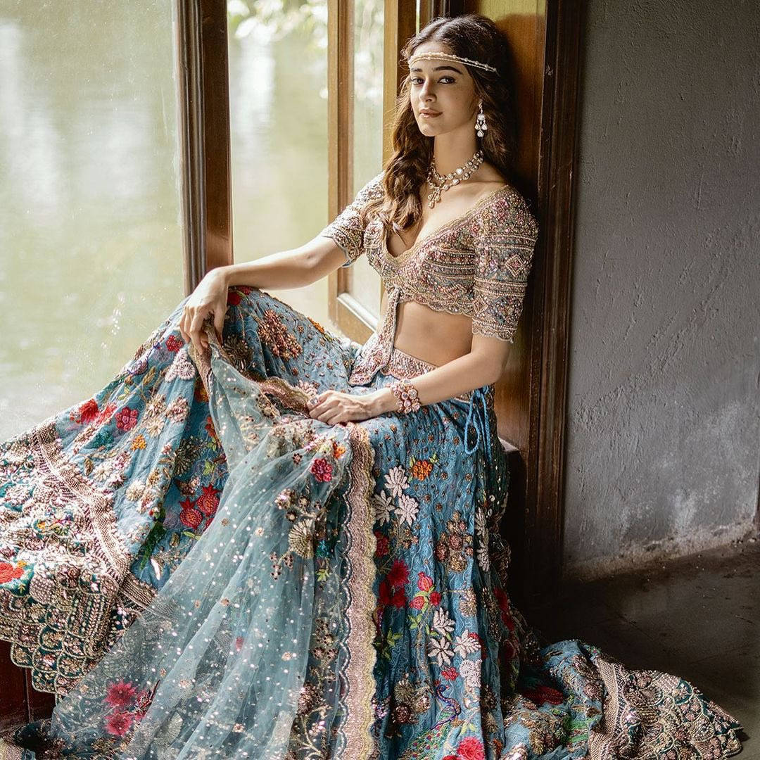 Ananya Pandey, blue lehenga, floral patterns, SD Desktop Wallpaper