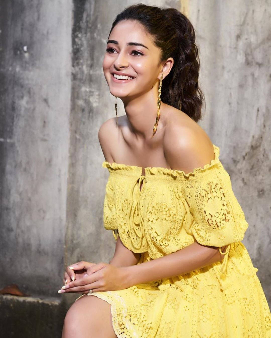 Ananya Pandey, yellow dress, off-shoulder lace dress, HD Phone Wallpaper