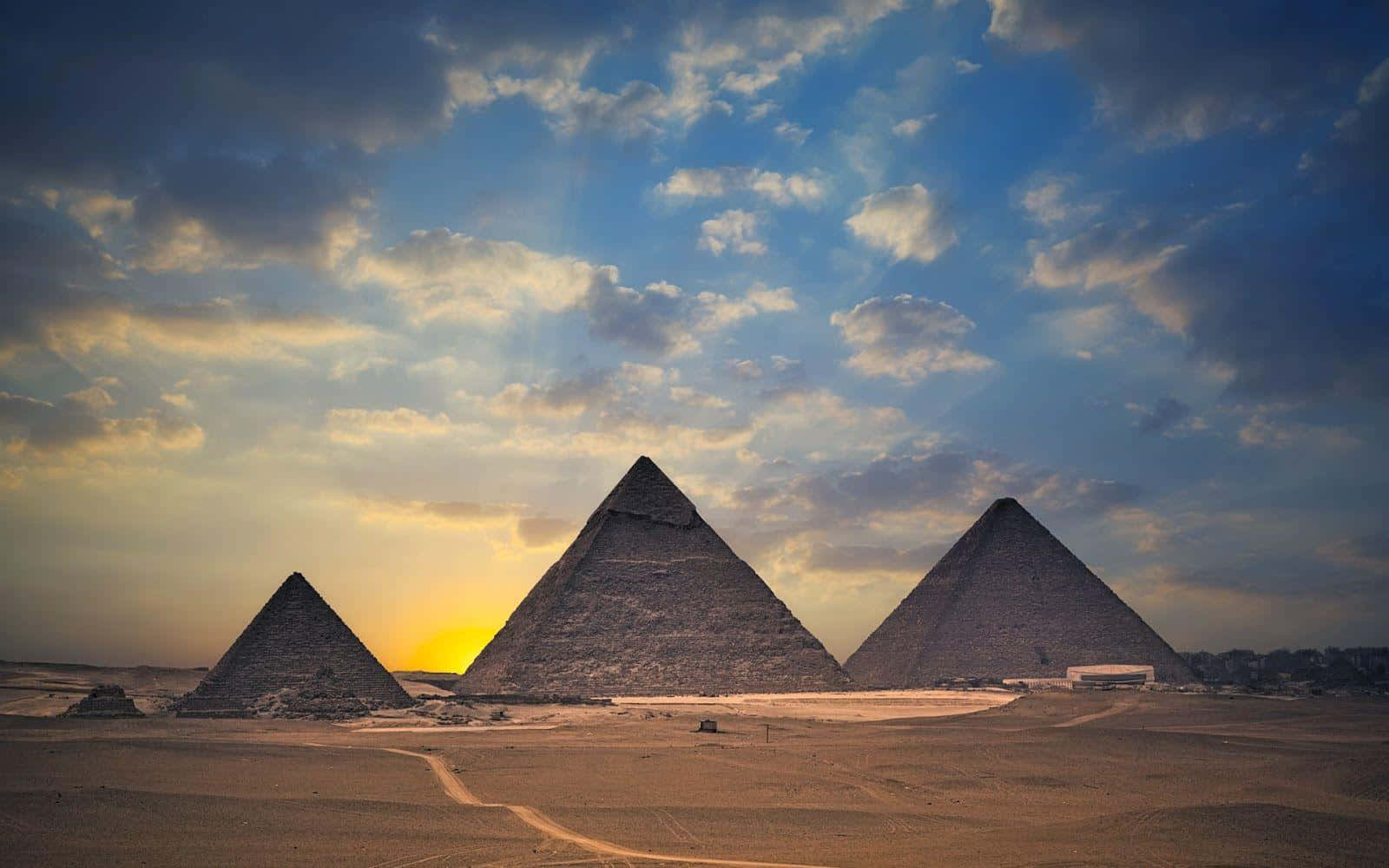 pyramids of giza, golden desert sands, dramatic sunset sky, HD Desktop Wallpaper