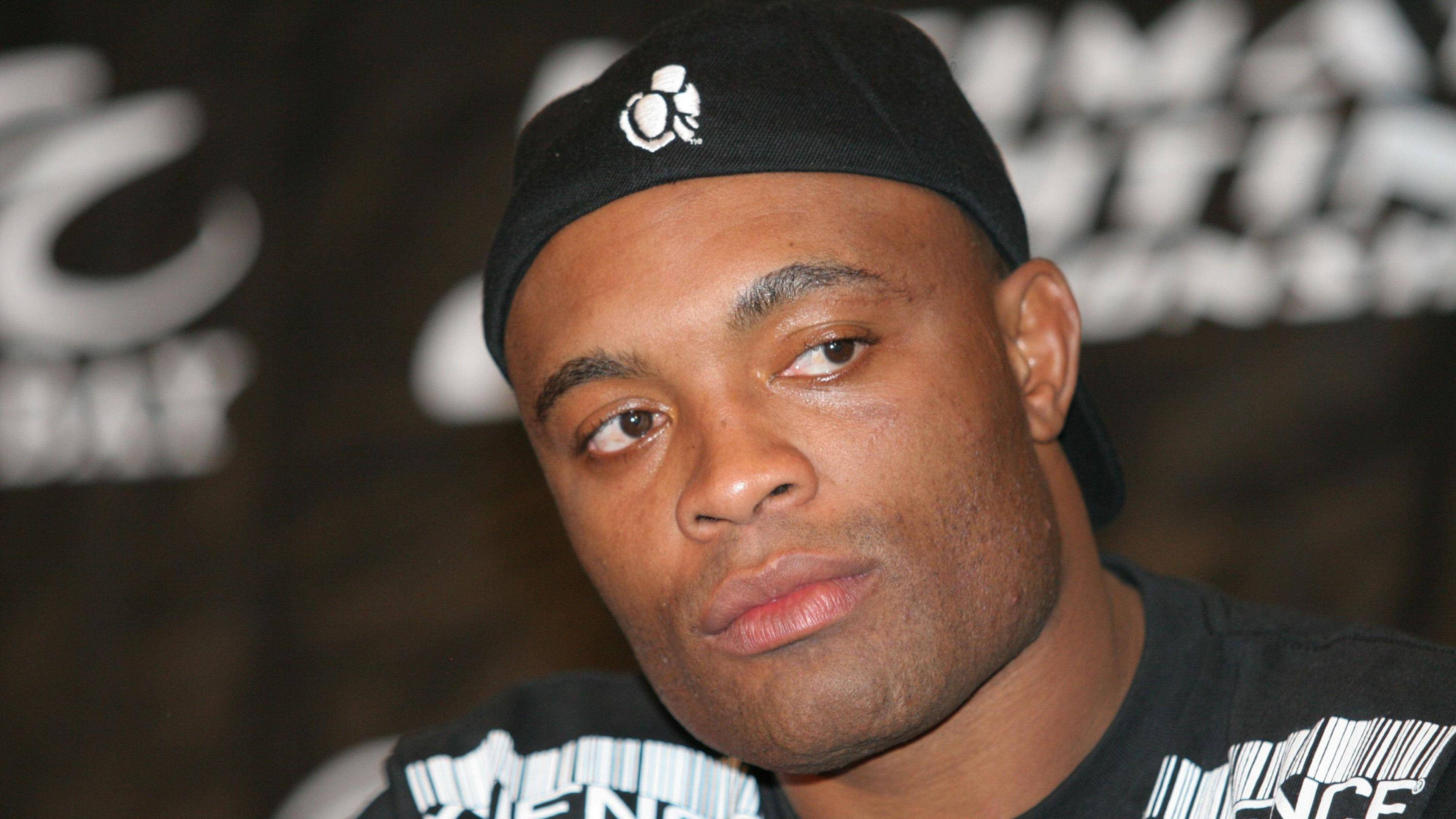 Anderson Silva, black cap, white graphics, 4K Desktop Wallpaper